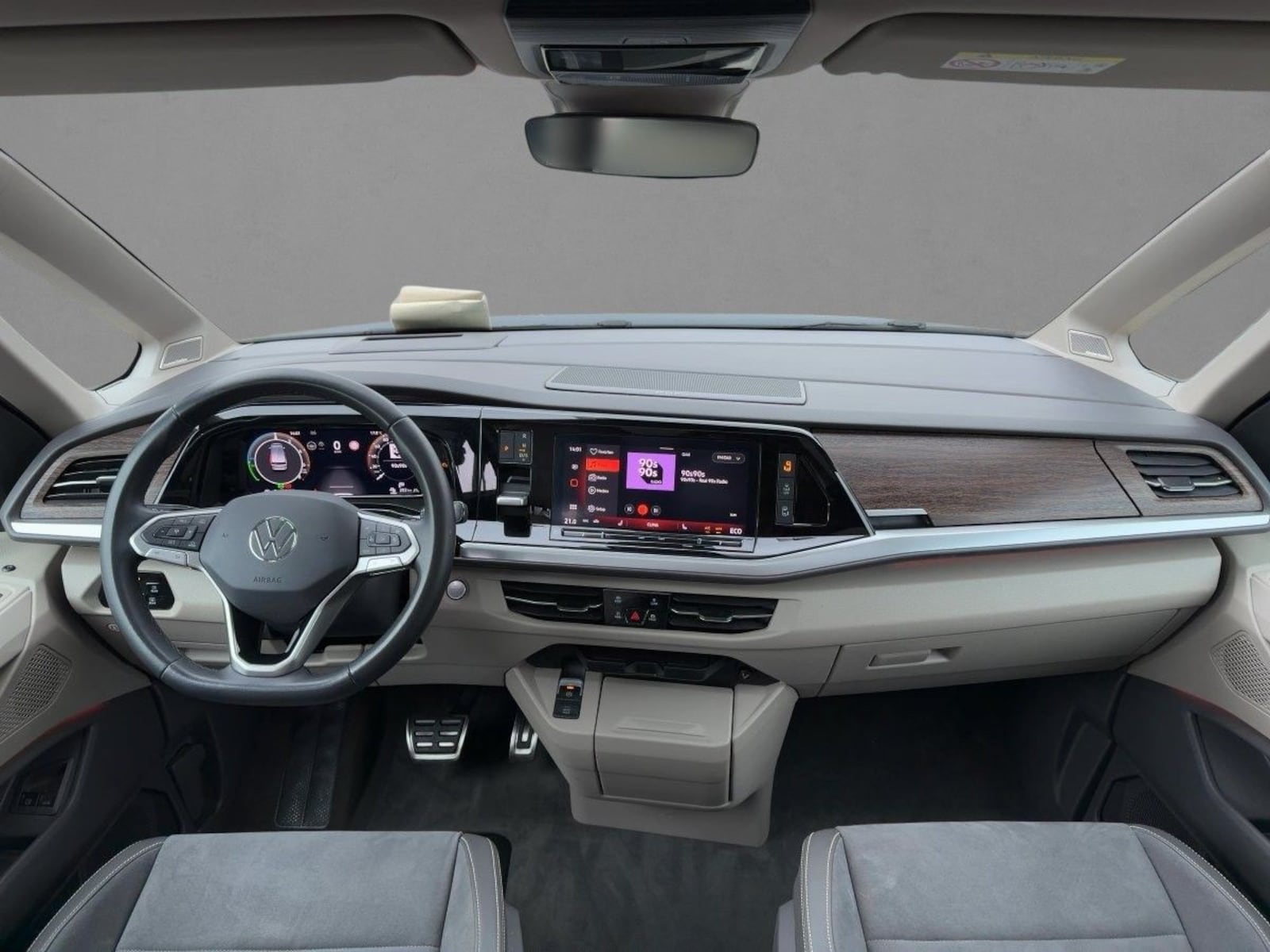 Volkswagen Multivan Langversion – Bild 13