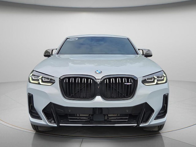 2025 BMW X4