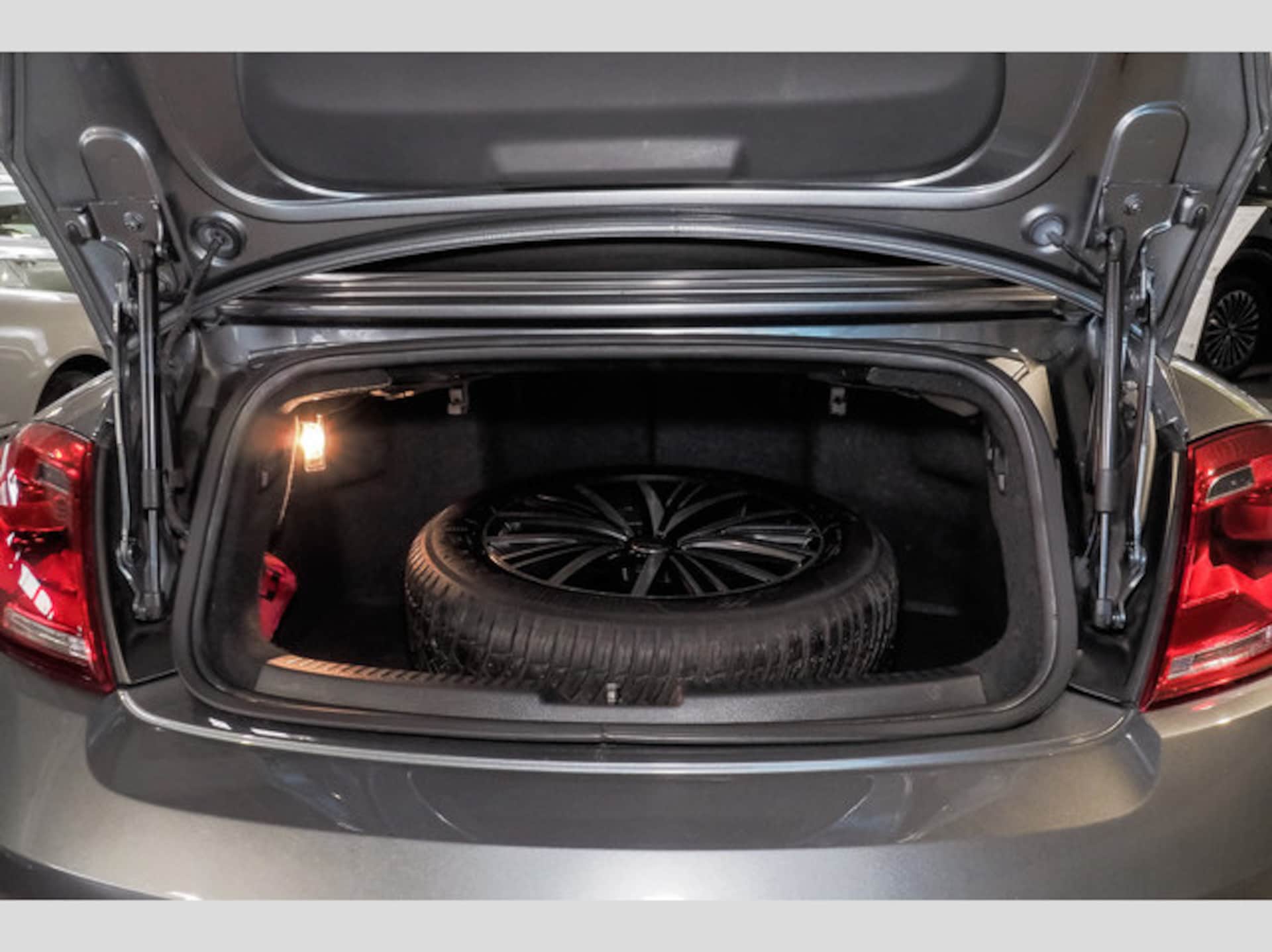 Volkswagen Beetle Cabriolet Design