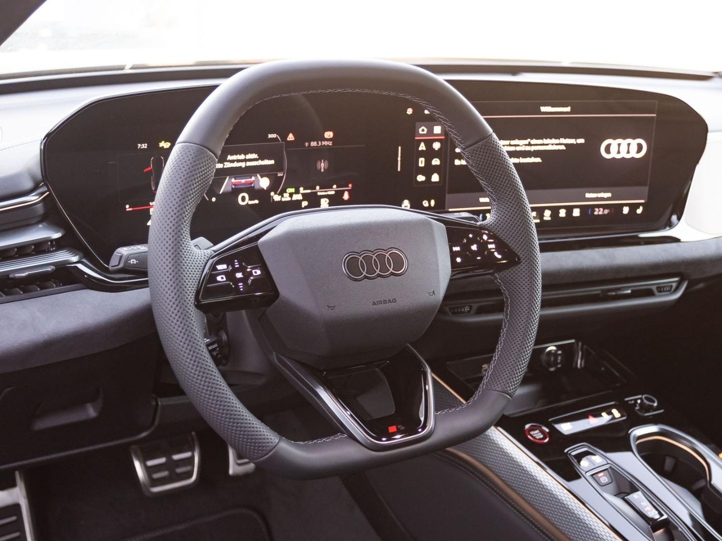 Bild über Audi A6 Avant TDI quattro 150 kW S tronic - für weitere Informationen kontaktieren Sie den Audi Partner