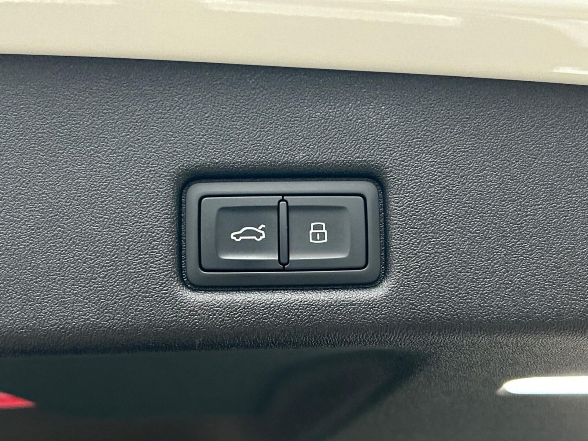 Audi Q5 Sportback edition one