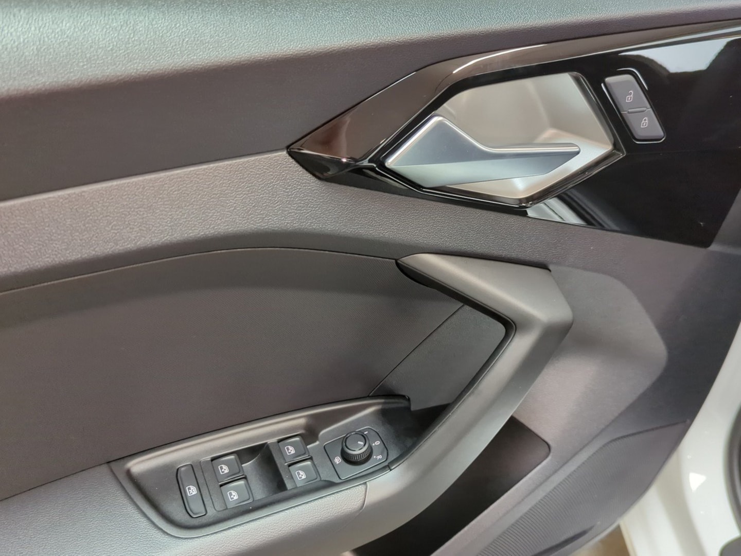 Bild über Audi A1 Sportback advanced 25 TFSI S tronic - für weitere Informationen kontaktieren Sie den Audi Partner