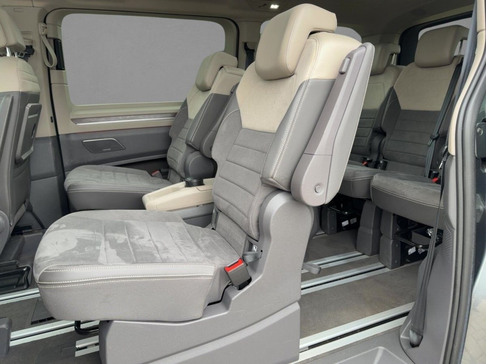 Volkswagen Multivan Langversion – Bild 21
