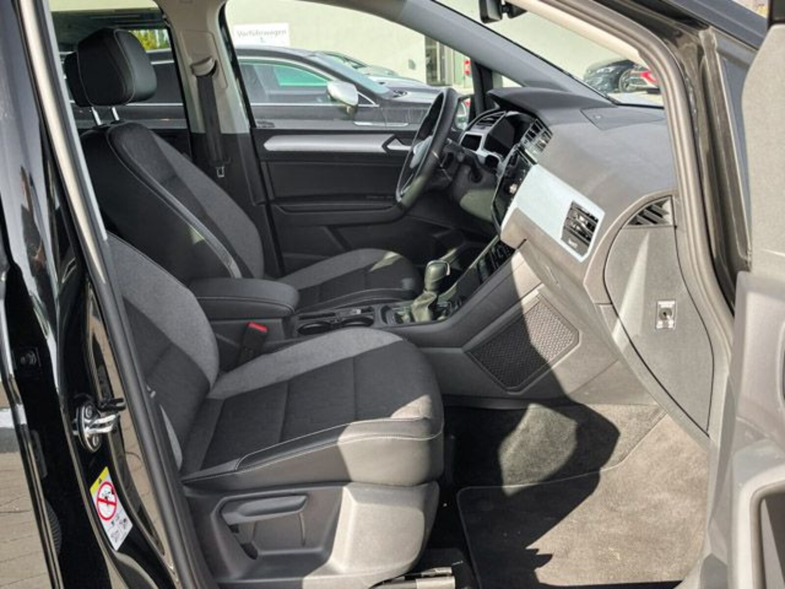 Volkswagen Touran – Bild 4
