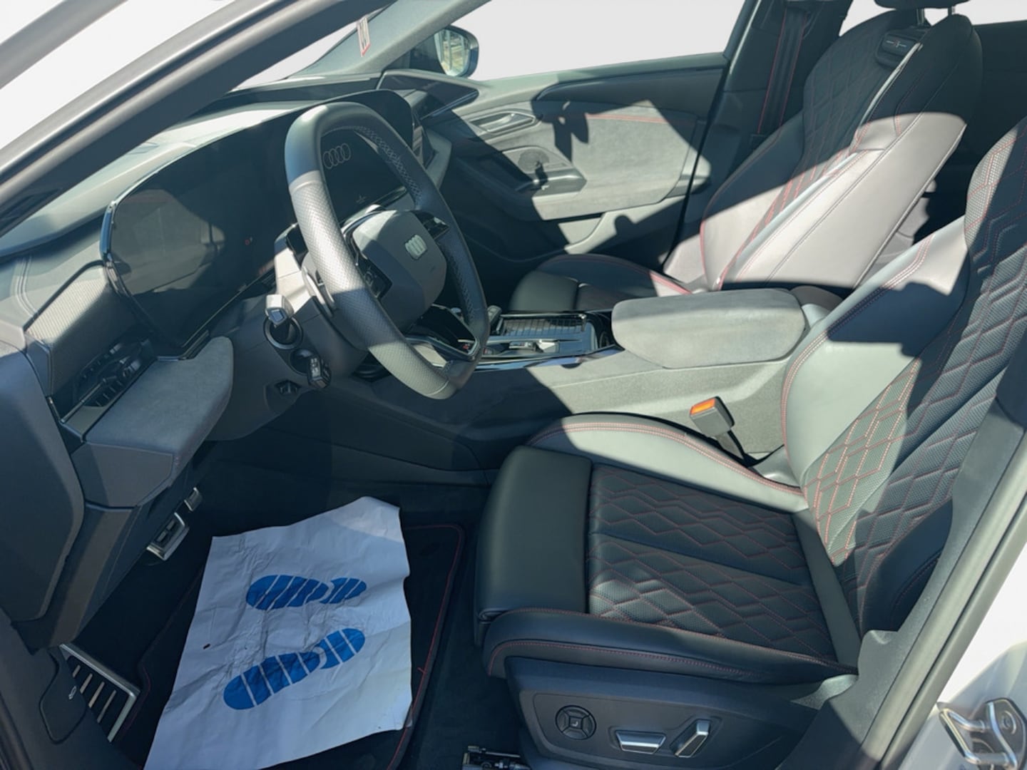 Bild über Audi S6 Sportback e-tron e-tron quattro 370 kW - für weitere Informationen kontaktieren Sie den Audi Partner