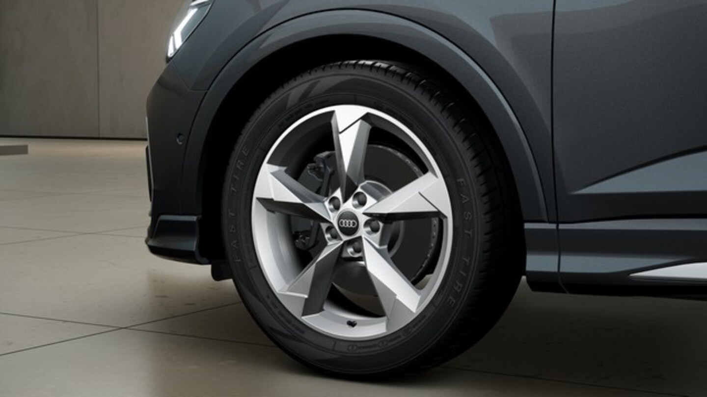 Bild über Audi Q3 Sportback S line 40 TDI quattro S tronic - für weitere Informationen kontaktieren Sie den Audi Partner