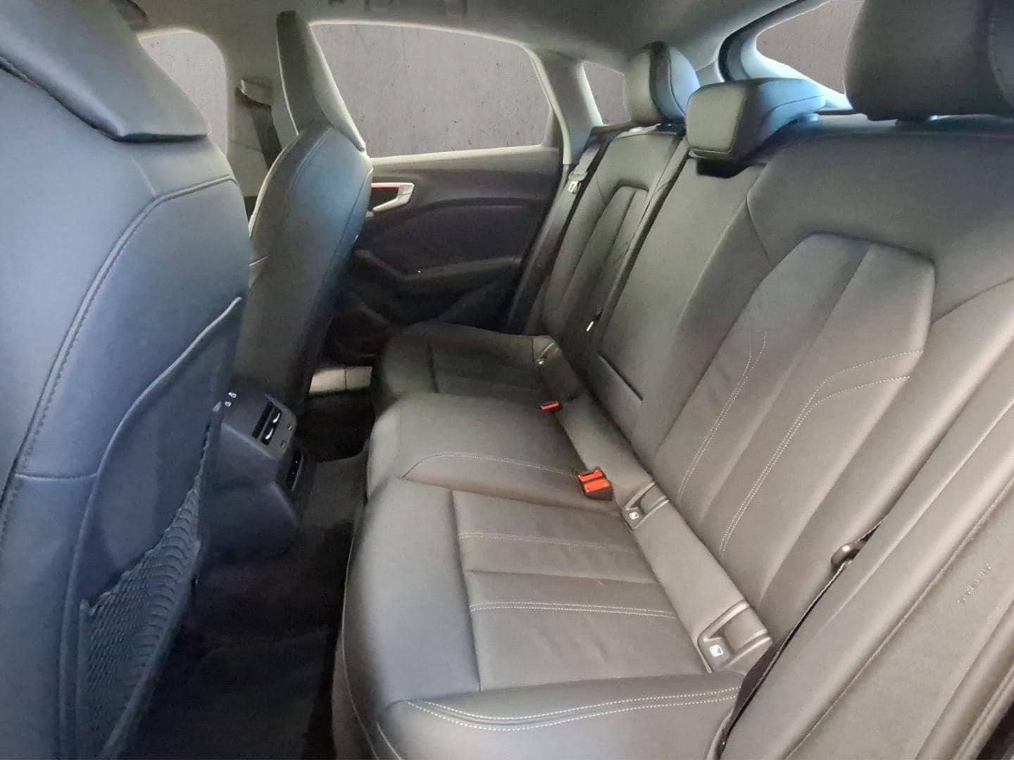 Bild über Audi A5 Limousine TDI 150 kW S tronic - für weitere Informationen kontaktieren Sie den Audi Partner