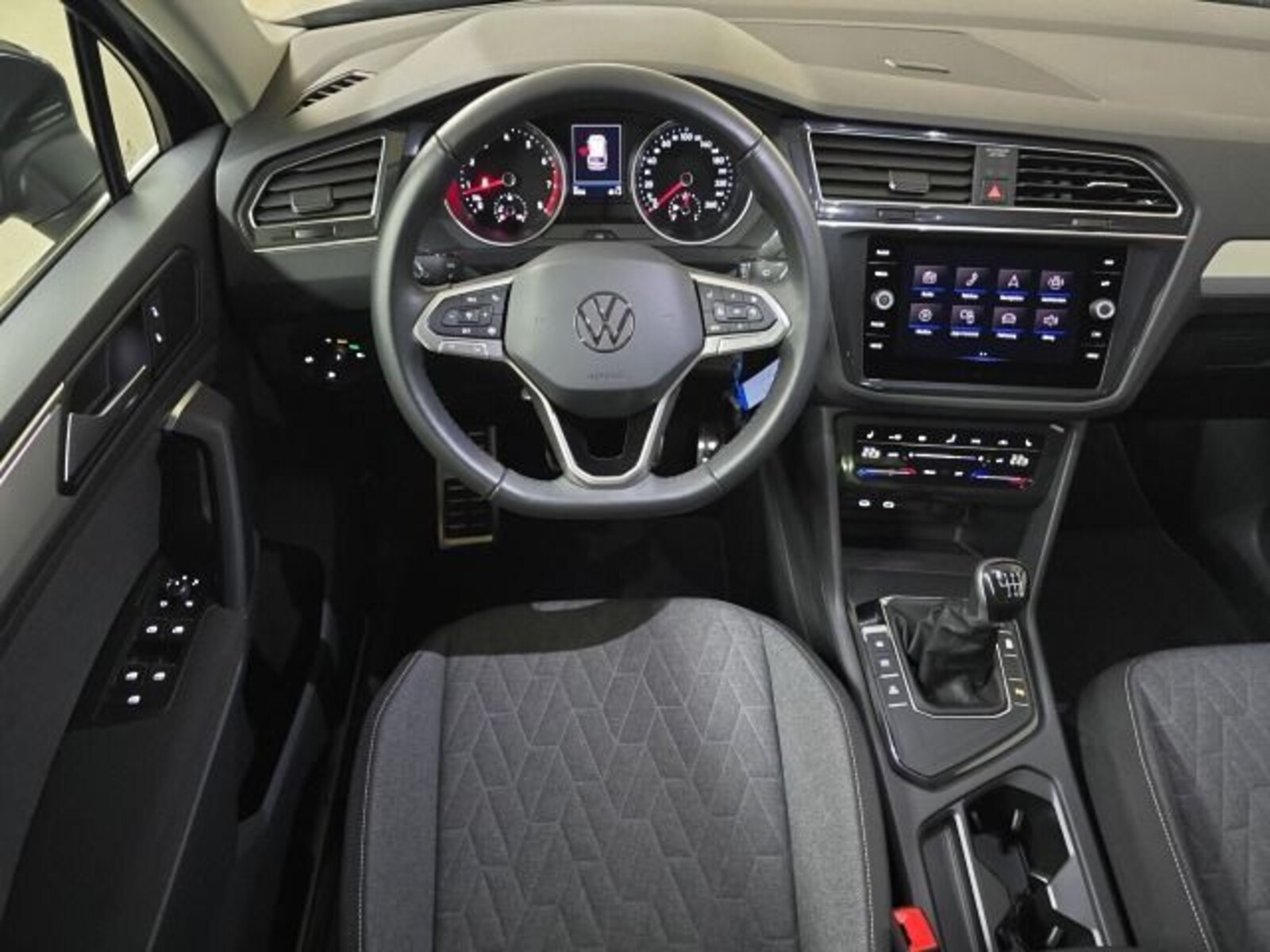 Volkswagen Tiguan – Bild 7