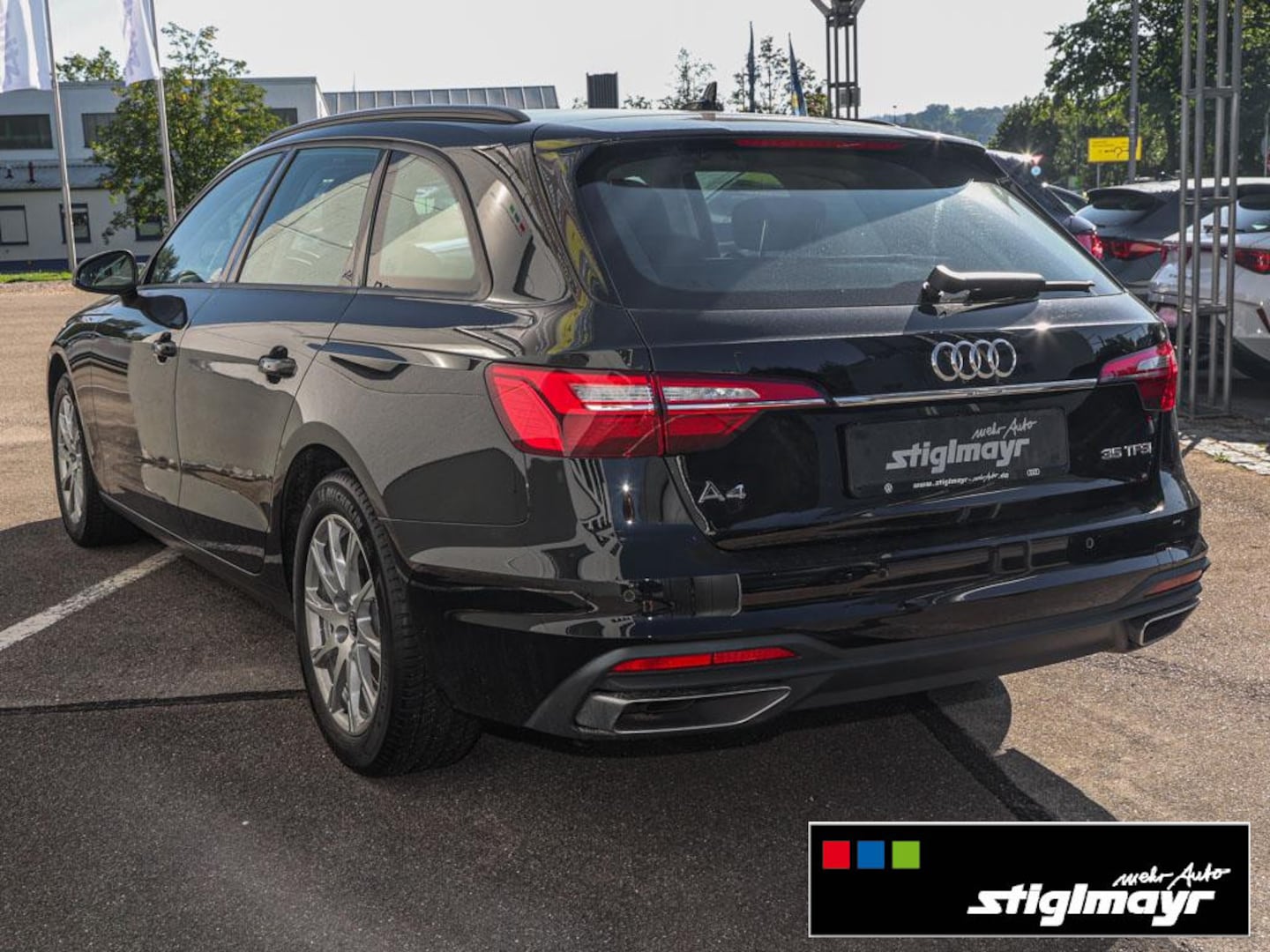 Bild über Audi A4 Avant 35 TFSI S tronic - für weitere Informationen kontaktieren Sie den Audi Partner