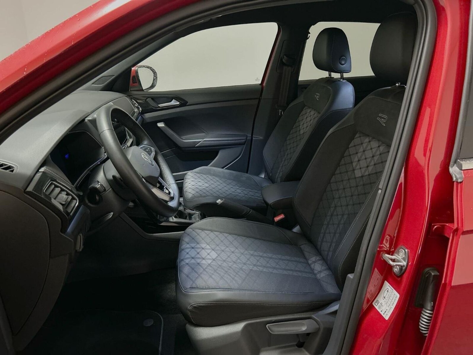 Volkswagen T-Cross – Bild 11