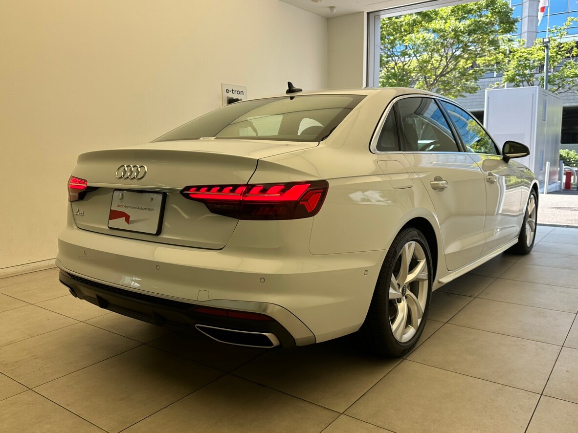 Image about Audi A4 Sedan 35 TDI S line 120(163) kW(PS) S tronic
