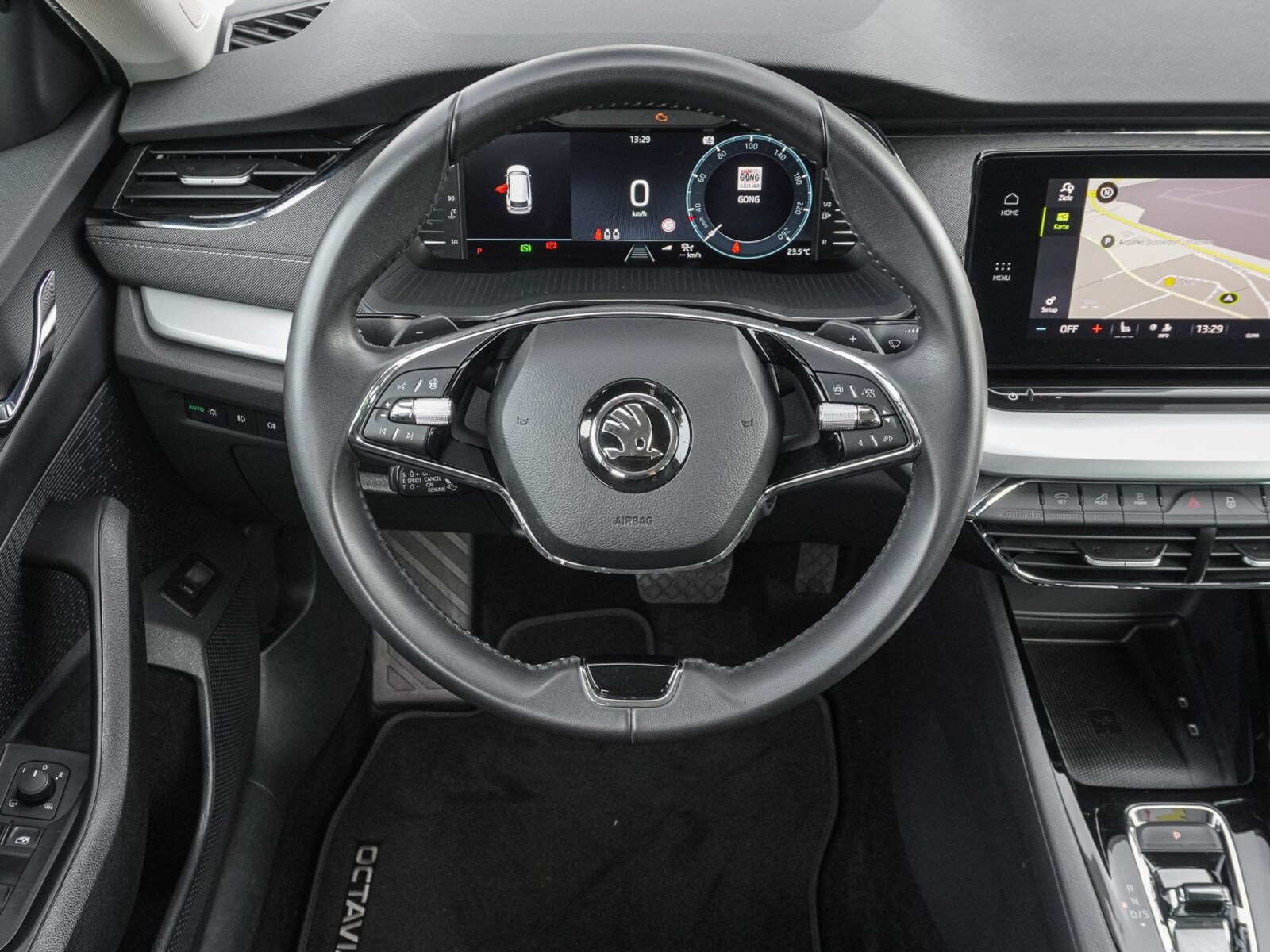 Škoda Octavia Combi – Bild 11