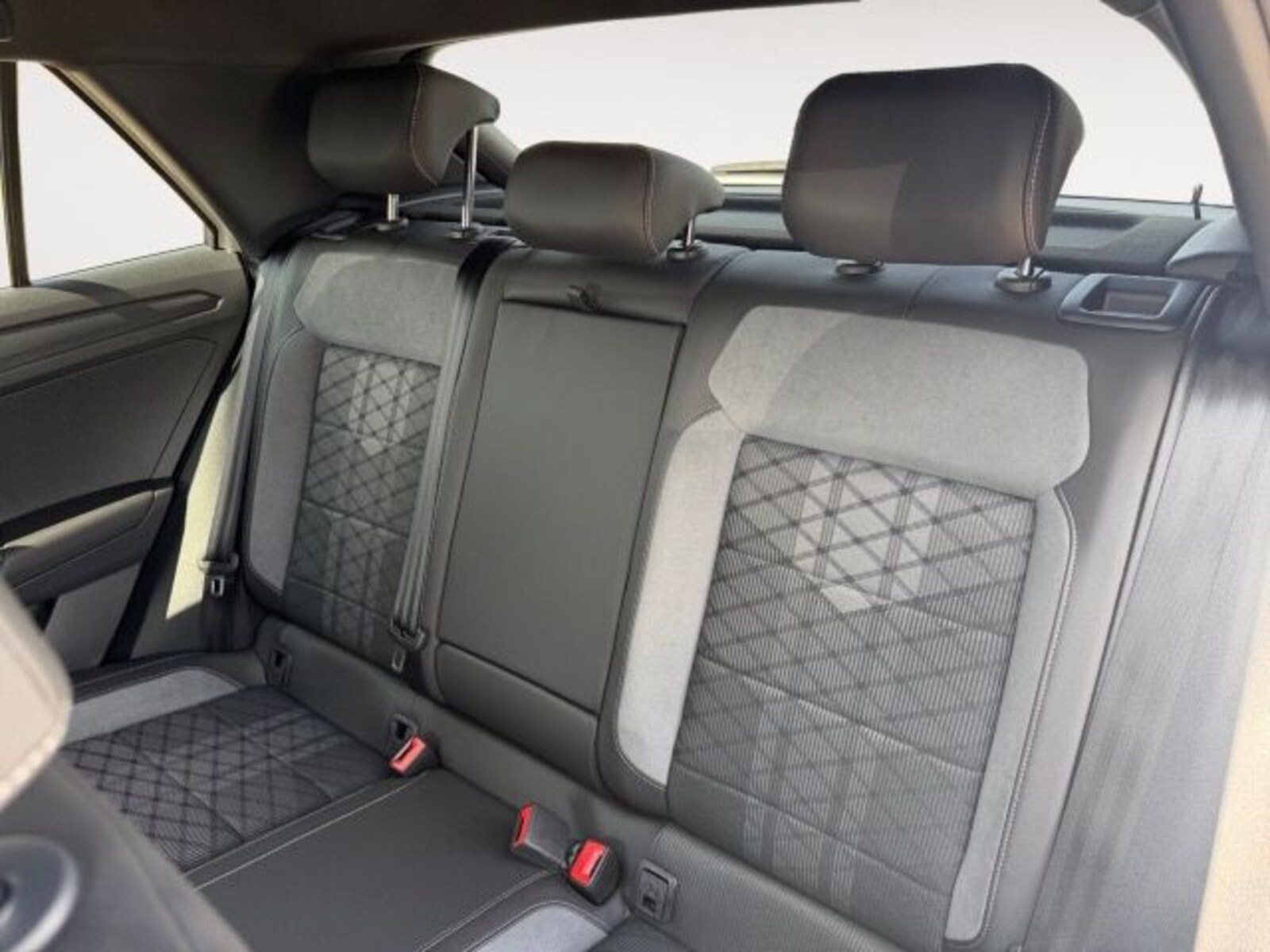 Volkswagen T-Roc – Bild 13
