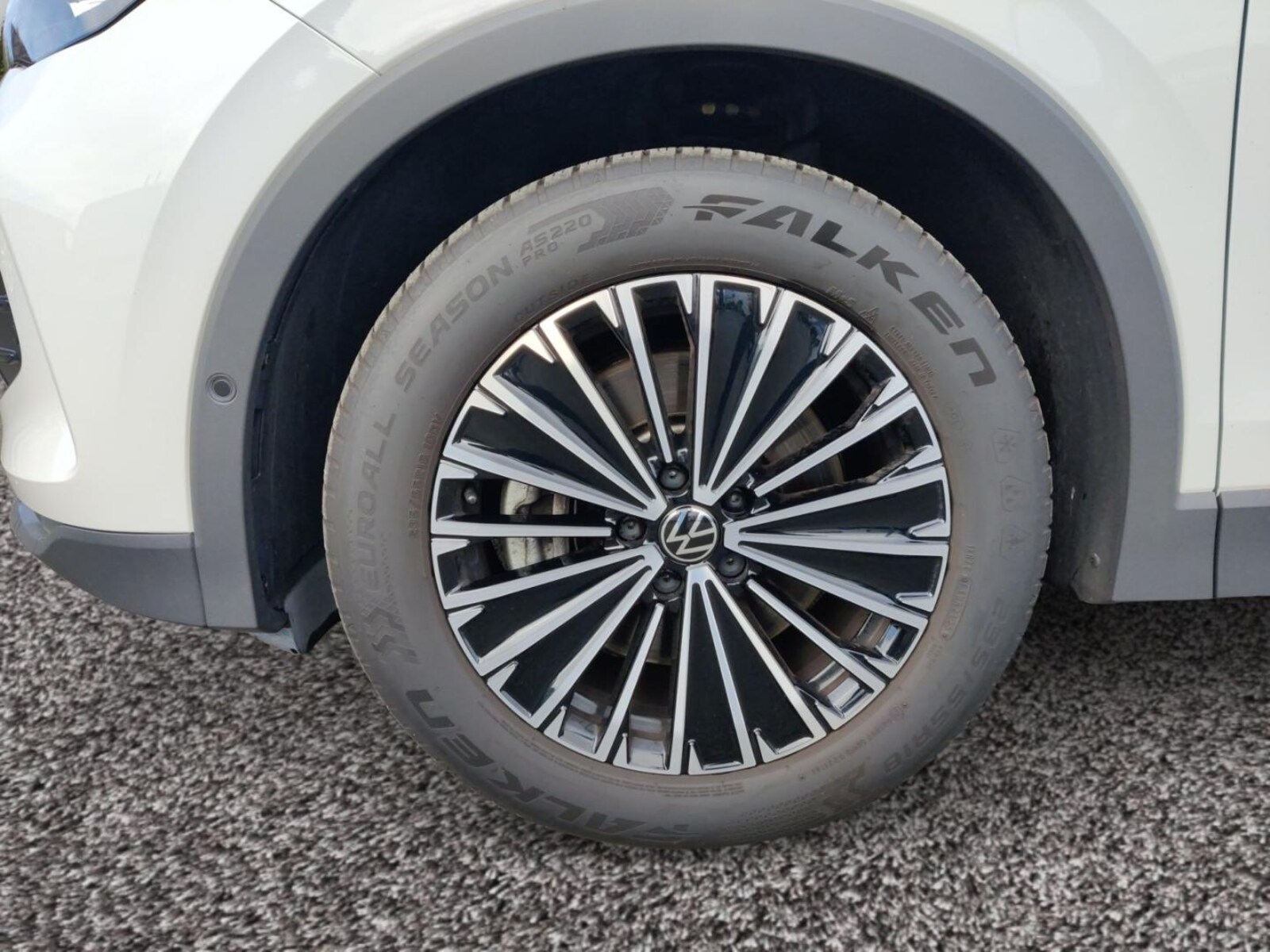 Volkswagen Tiguan – Bild 11