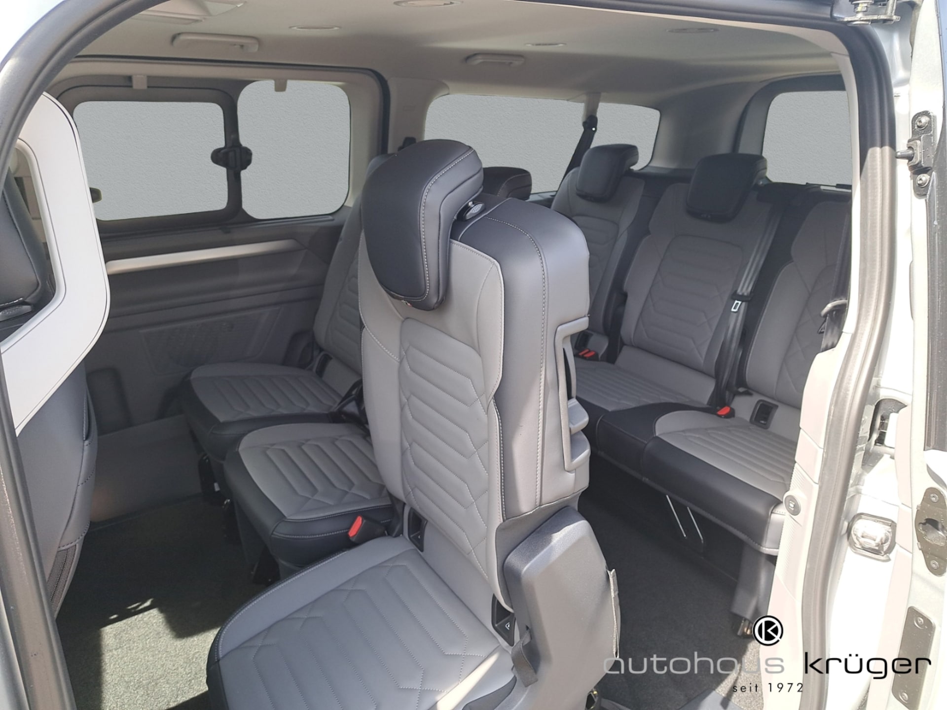 Volkswagen Caravelle langer Radstand Style