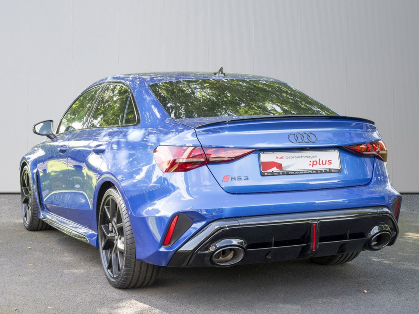 Bild über Audi RS 3 Limousine TFSI quattro 294 kW S tronic - für weitere Informationen kontaktieren Sie den Audi Partner