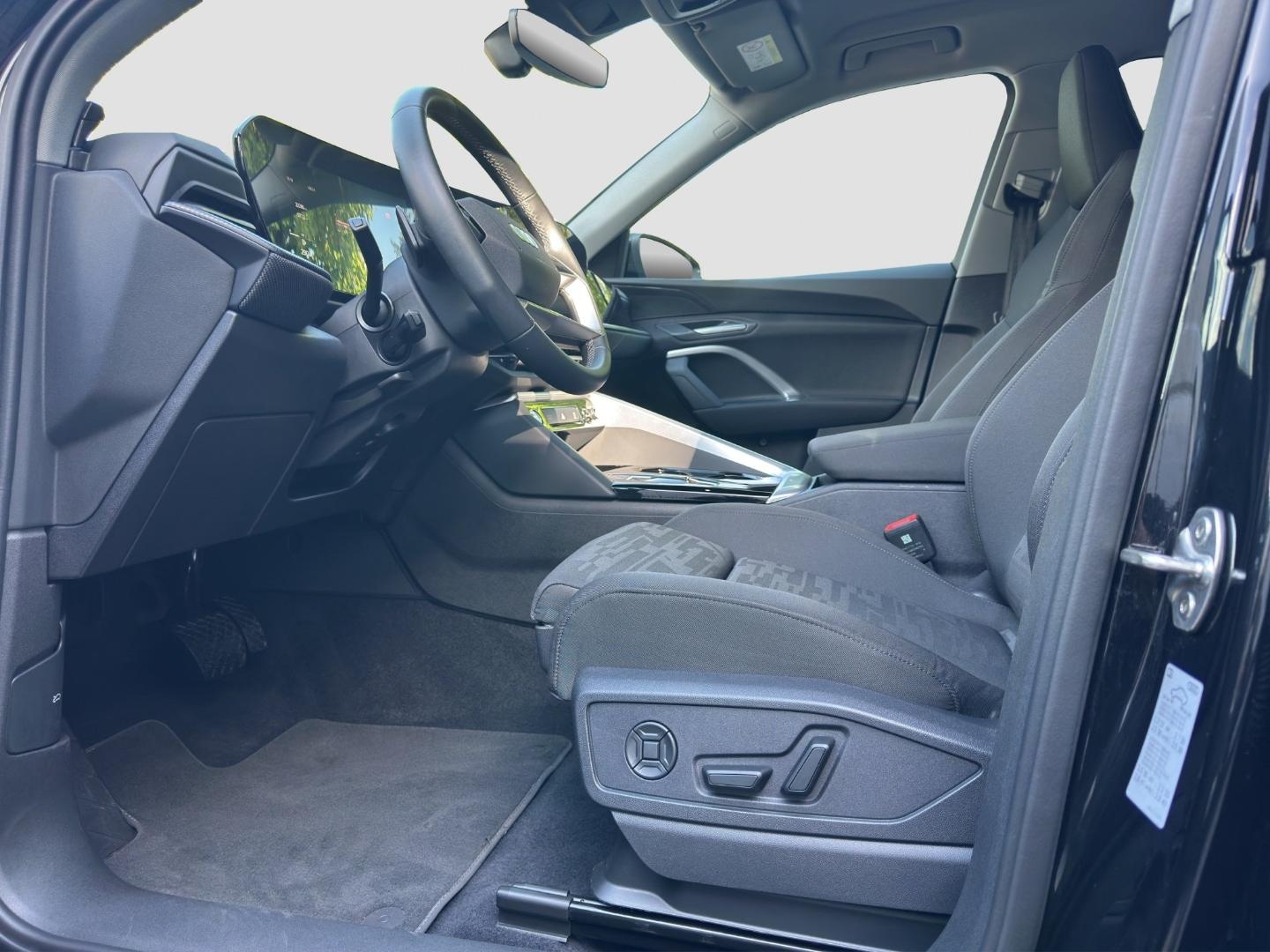 Bild über Audi Q5 SUV TFSI 150 kW S tronic - für weitere Informationen kontaktieren Sie den Audi Partner