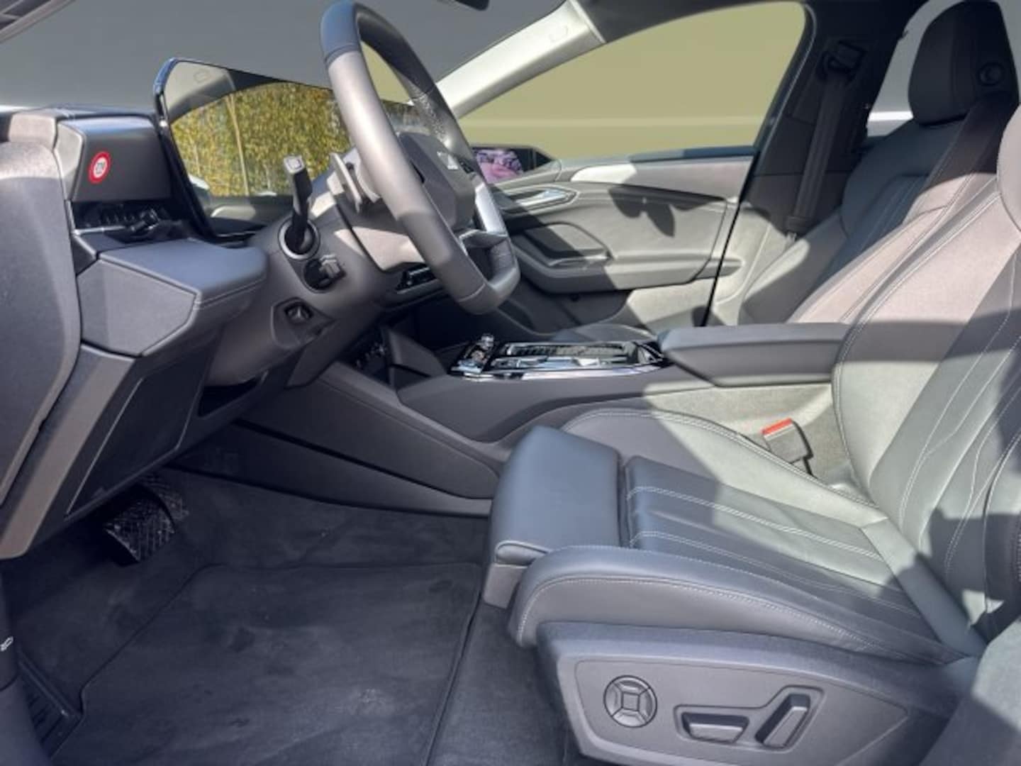 Bild über Audi A6 Avant e-tron e-tron quattro - für weitere Informationen kontaktieren Sie den Audi Partner