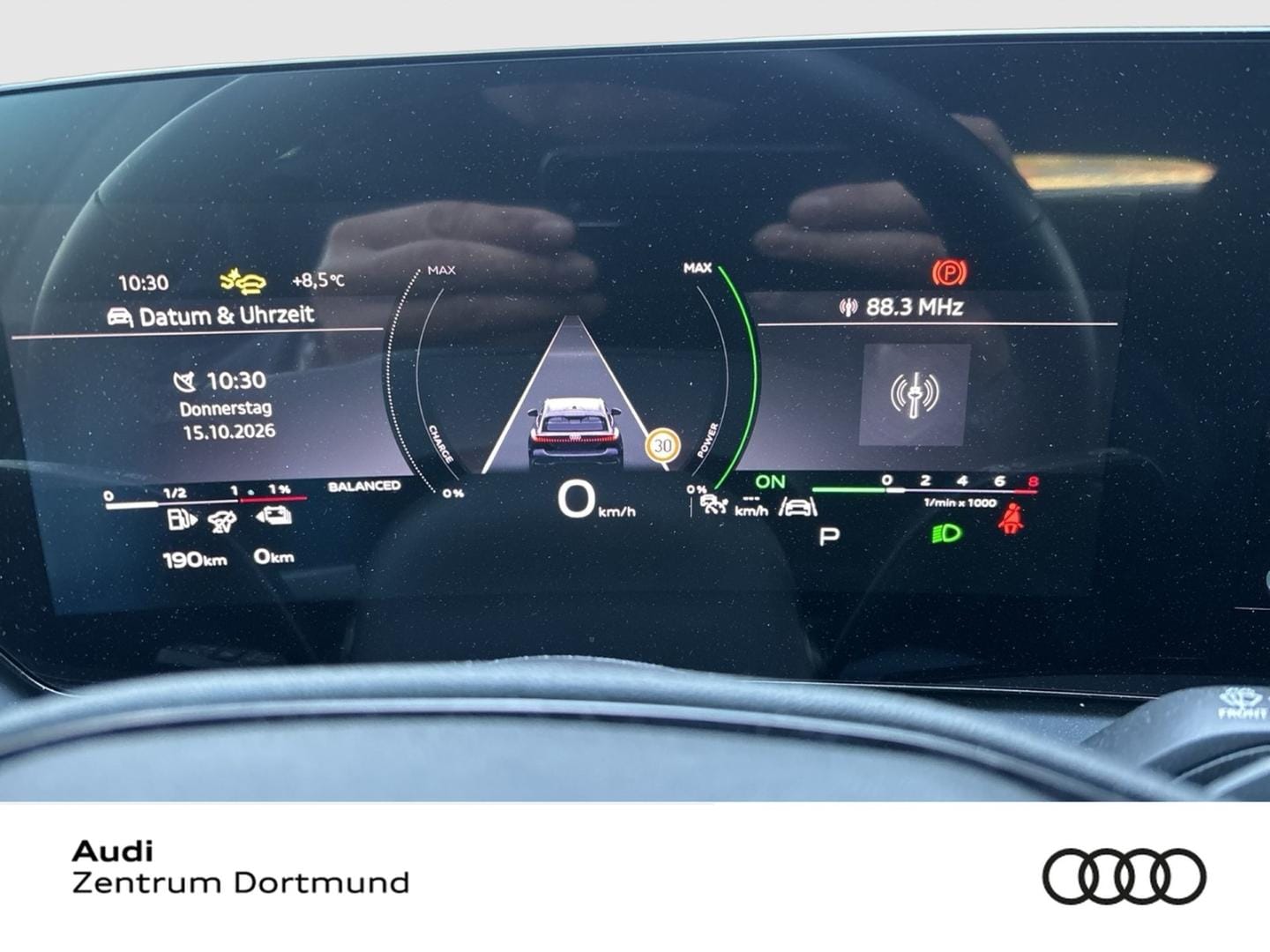 Bild über Audi A5 Avant e-hybrid e-hybrid quattro 220 kW S tronic - für weitere Informationen kontaktieren Sie den Audi Partner