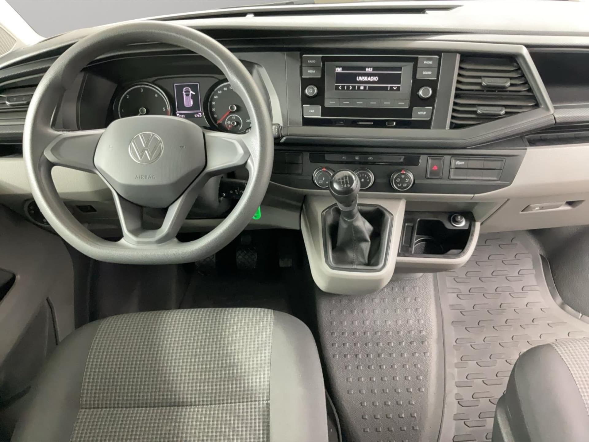 Volkswagen T6.1 Transporter Kombi kurzer Radstand