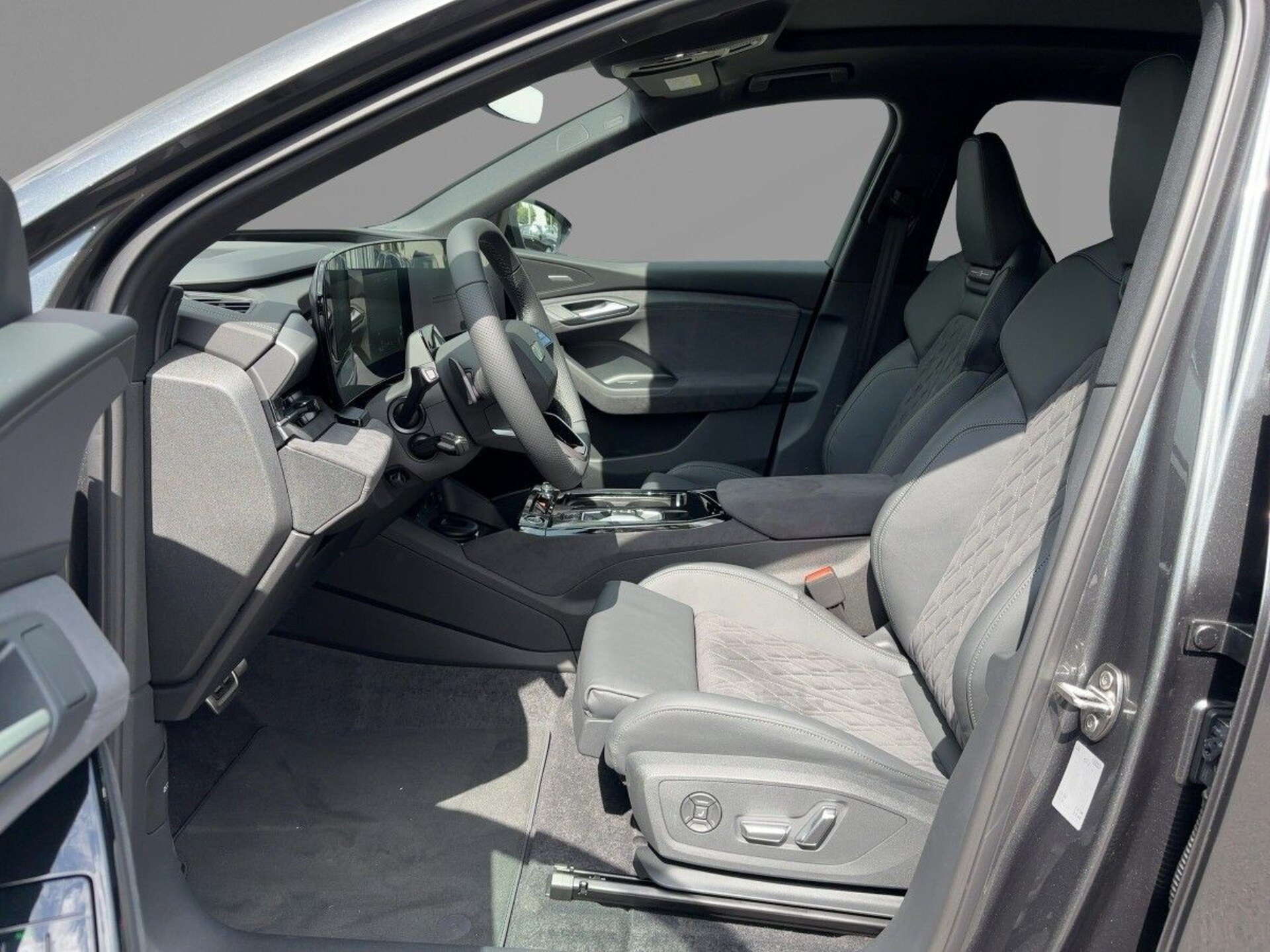 Audi Q6 SUV e-tron