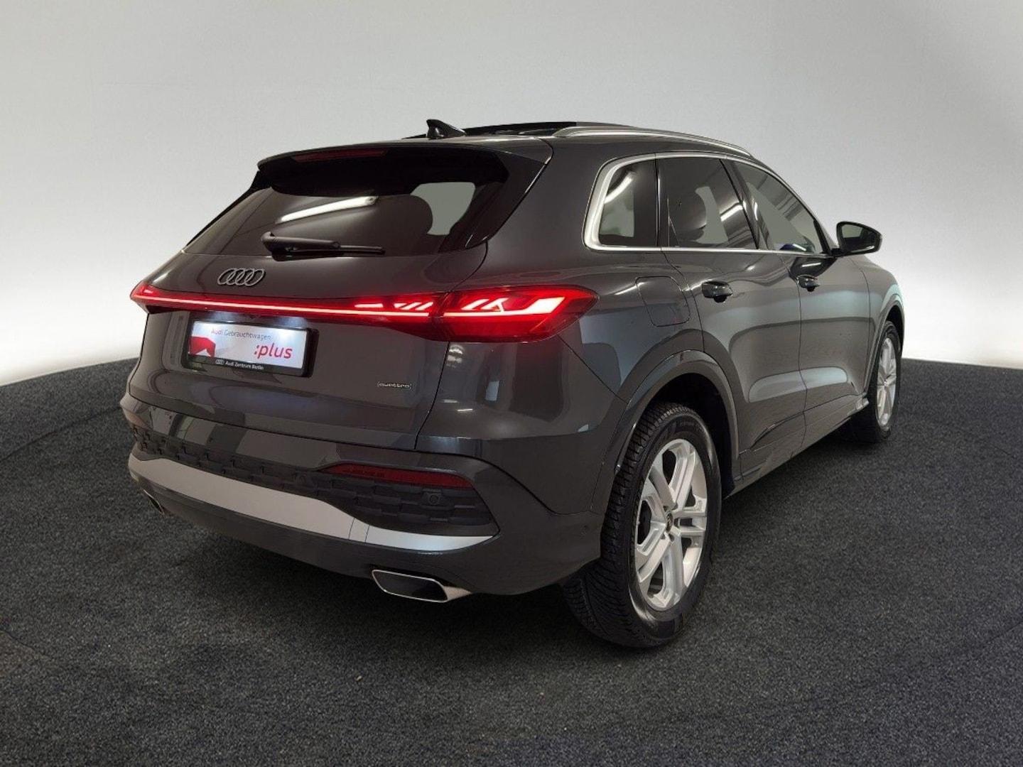Bild über Audi Q5 SUV TFSI quattro 150 kW S tronic - für weitere Informationen kontaktieren Sie den Audi Partner