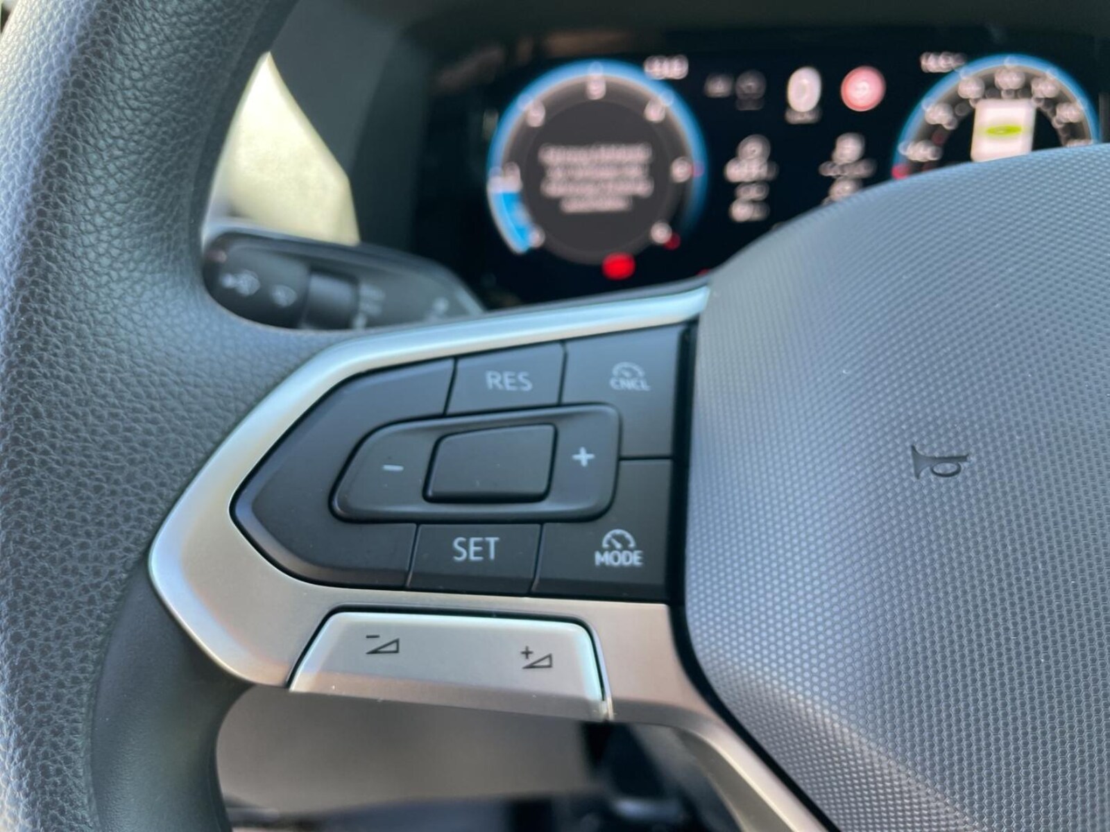 Volkswagen Crafter Kasten mittlerer Radstand – Bild 19