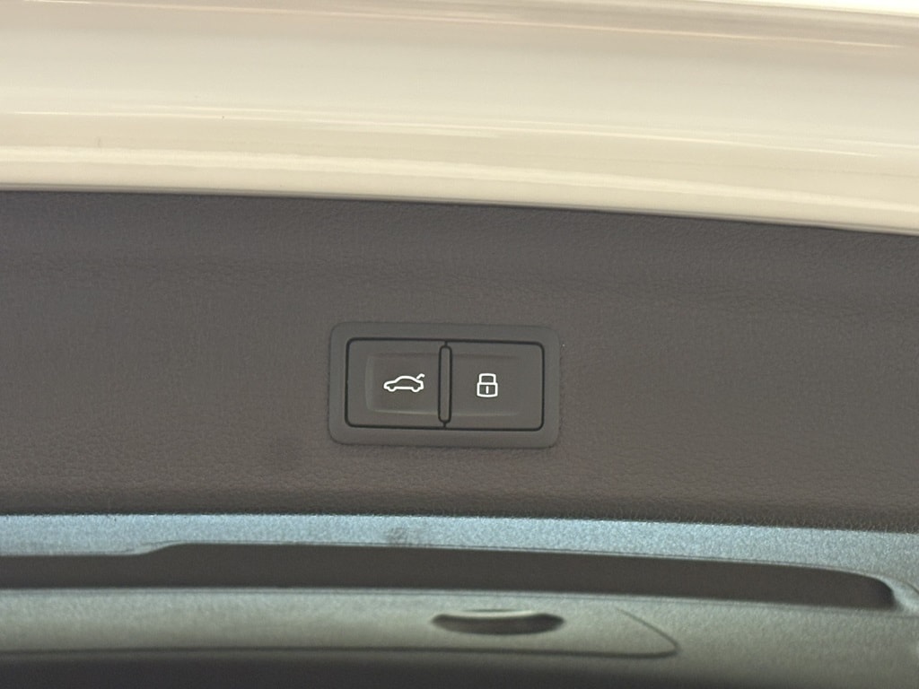 Image about Audi Q3 TFSI e Q3 45 TFSI e Proline 245 hk S tronic