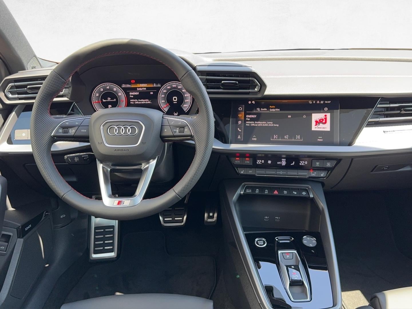 Bild über Audi A3 Sportback S line 35 TFSI S tronic - für weitere Informationen kontaktieren Sie den Audi Partner