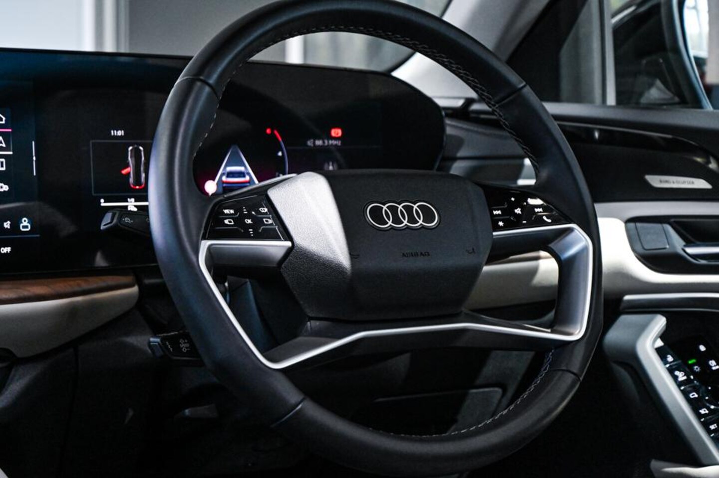 Image about Audi Q5 SUV TDI quattro 150 kW