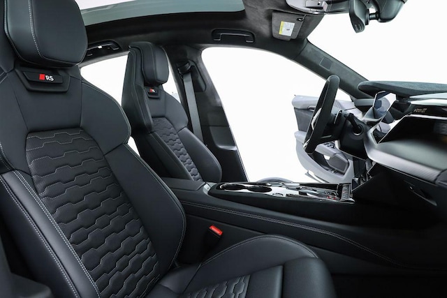 2026 Audi RS e-tron GT Performance Base - Photo 68