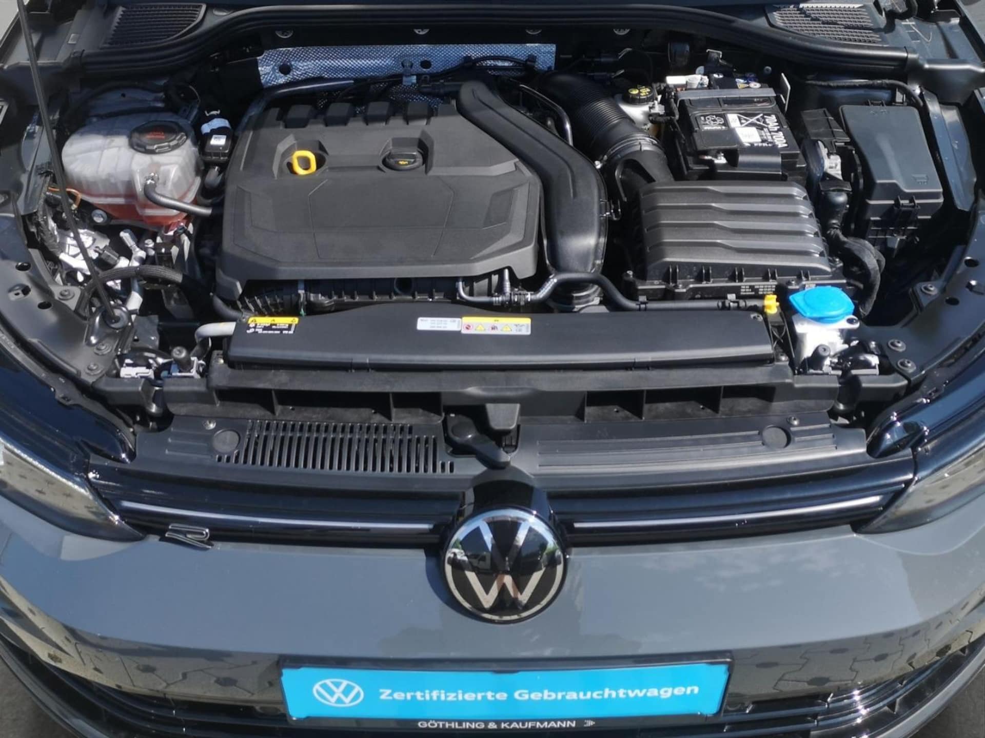 Volkswagen Golf R-Line