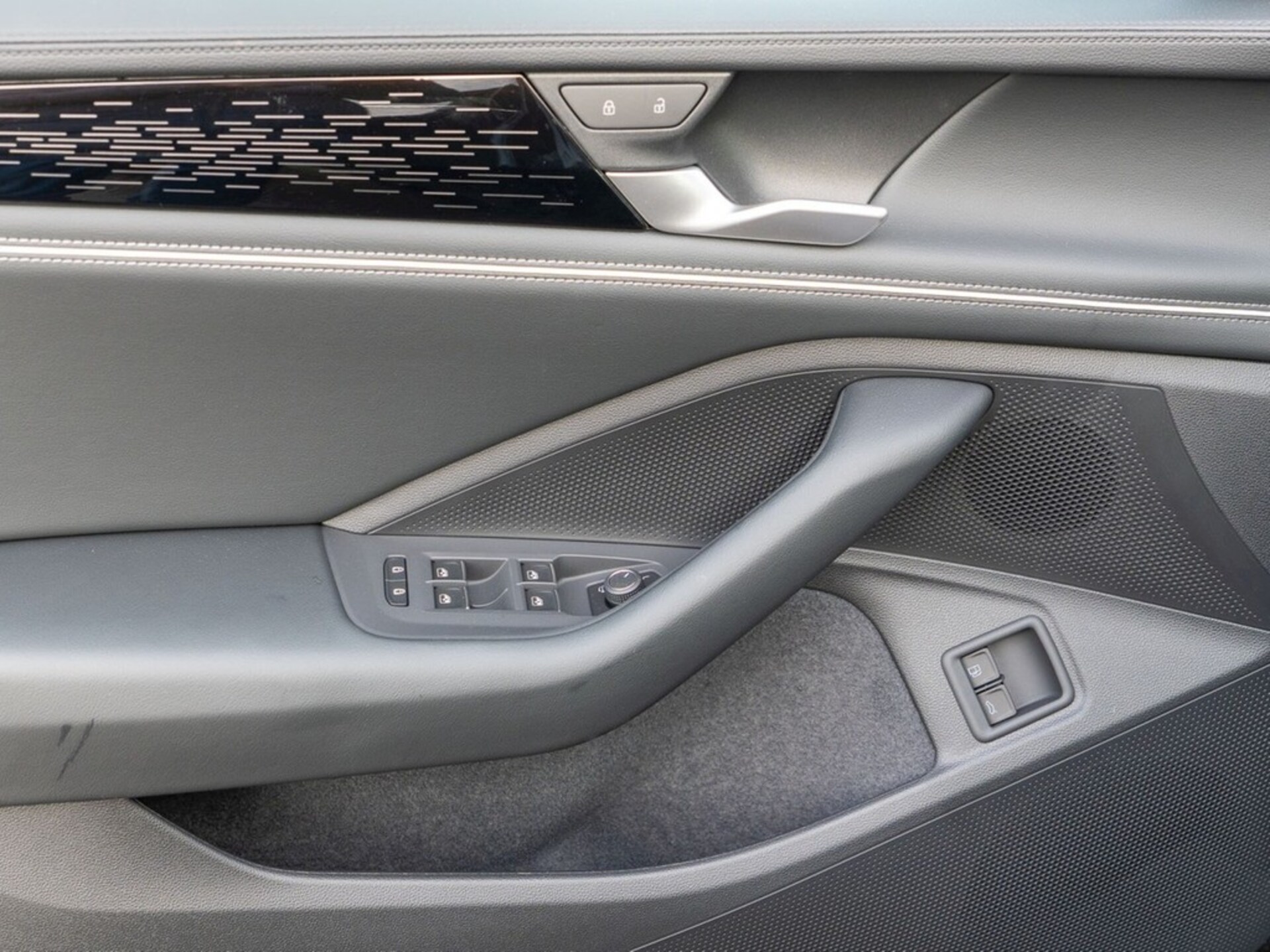 Volkswagen Passat Elegance
