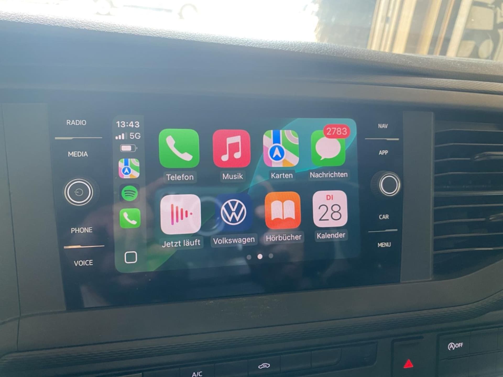 Volkswagen T6.1 Transporter Kasten langer Radstand