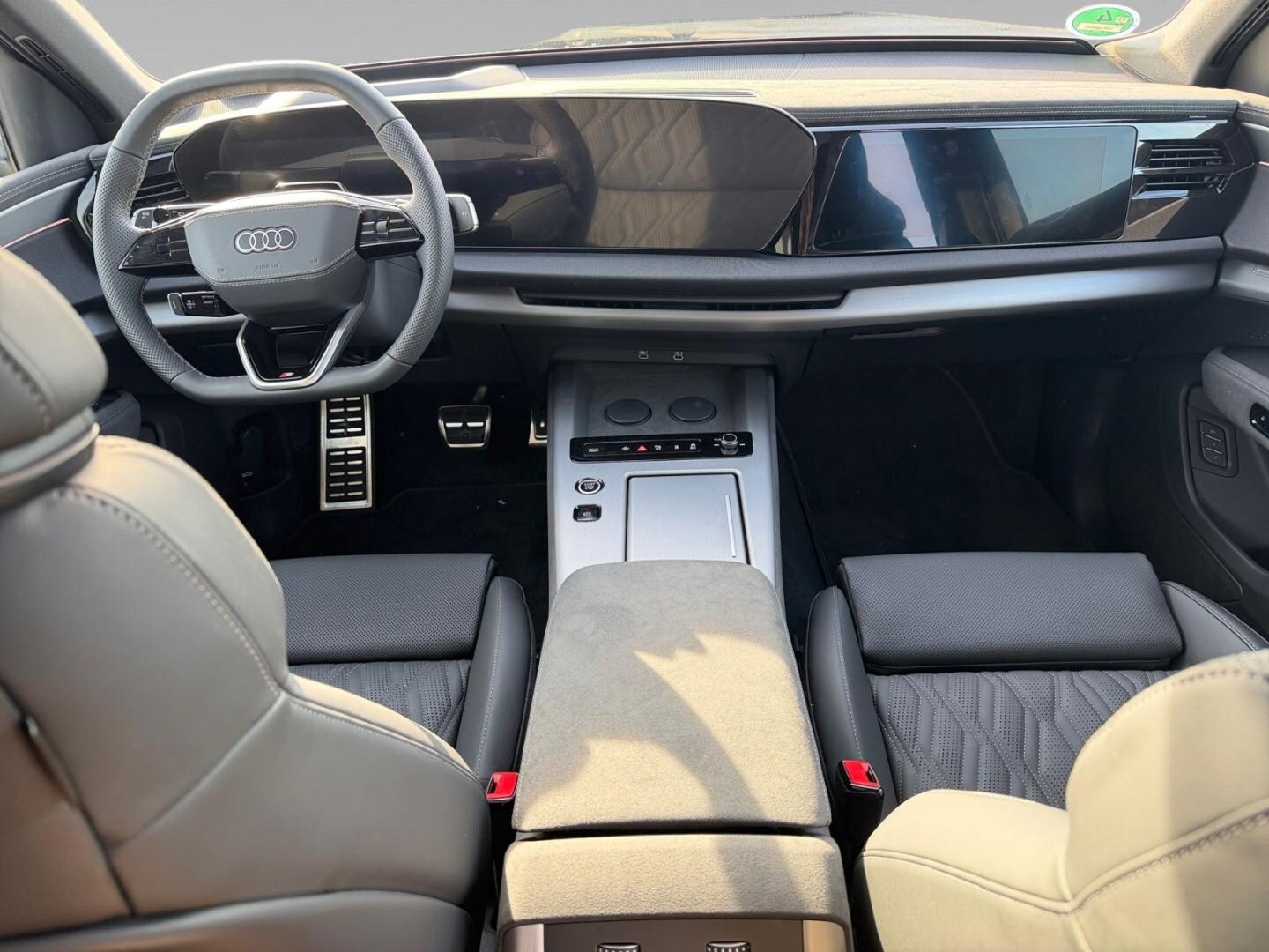 Bild über Audi Q7 SUV TDI quattro 220 kW tiptronic - für weitere Informationen kontaktieren Sie den Audi Partner