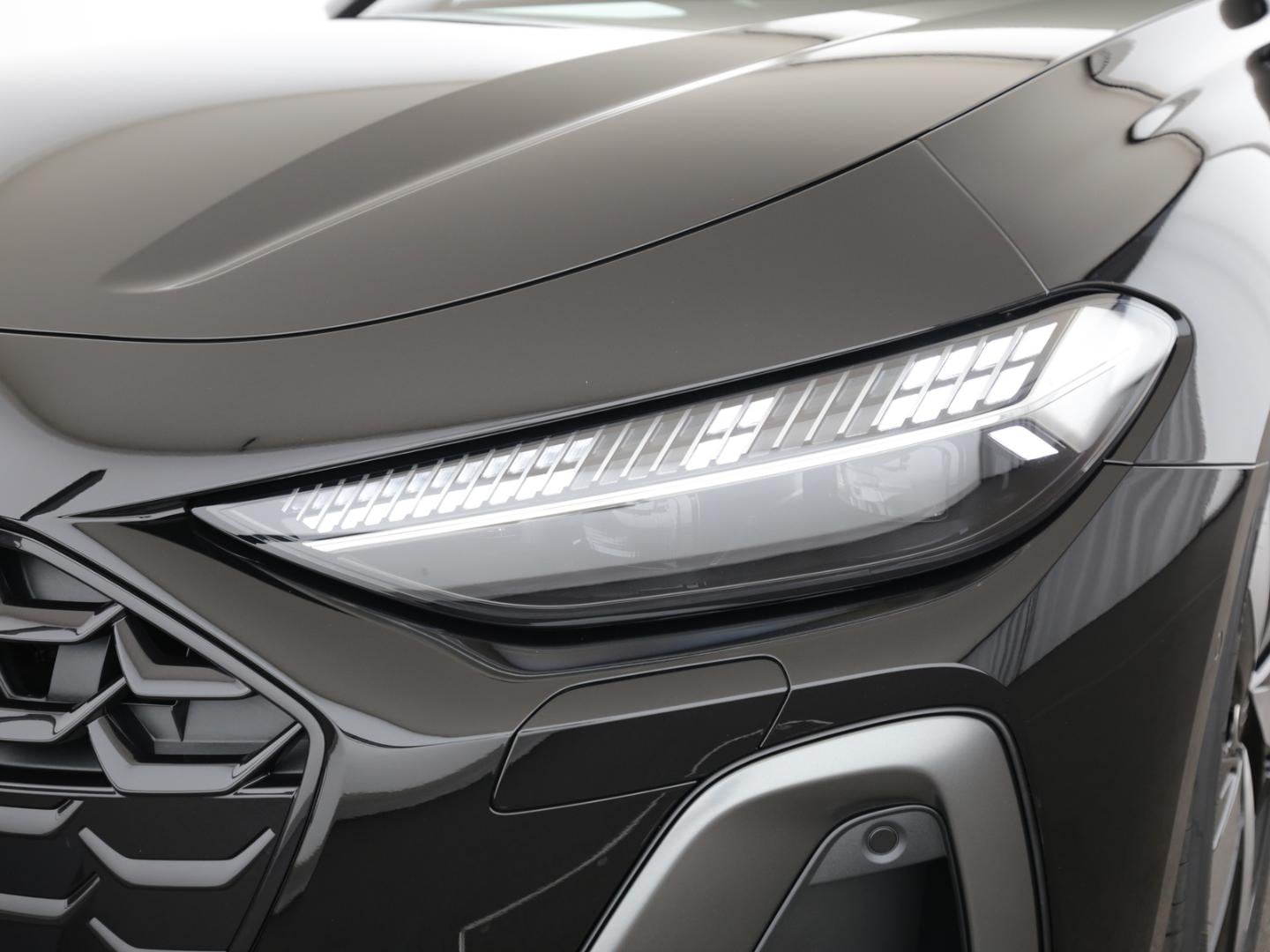 Bild über Audi A5 Avant e-hybrid e-hybrid quattro 220 kW S tronic - für weitere Informationen kontaktieren Sie den Audi Partner
