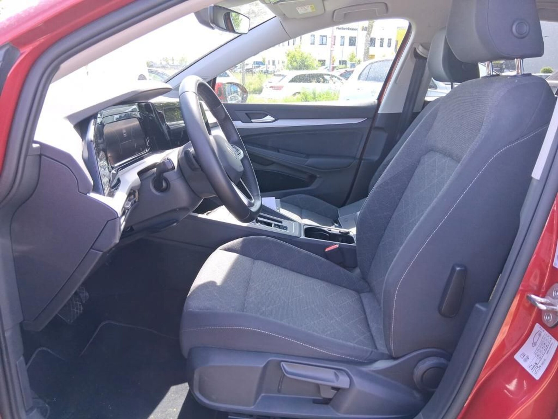 Volkswagen Golf Life