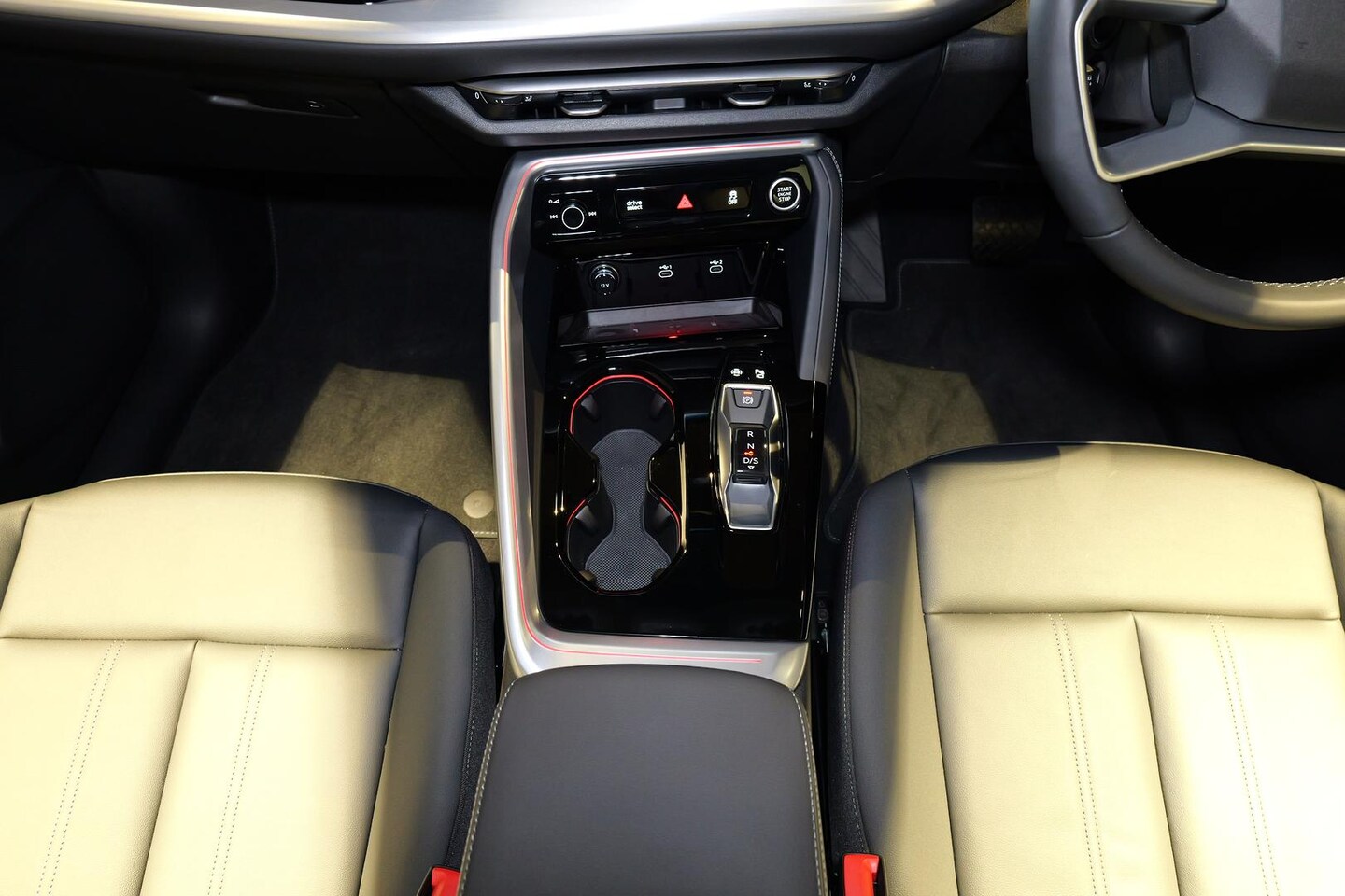 Image about Audi Q5 SUV TFSI 150 kW