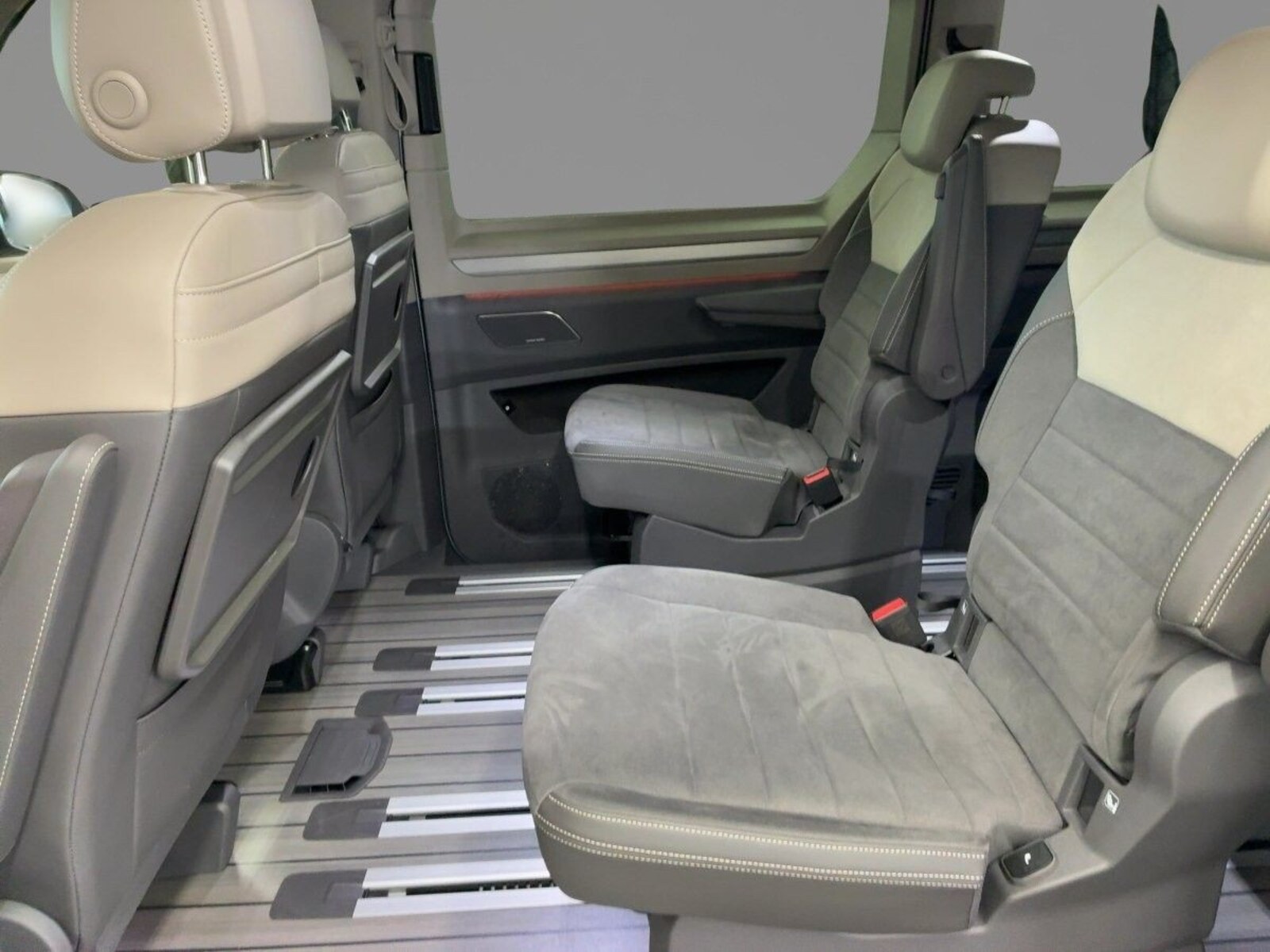 Volkswagen Multivan Langversion – Bild 8