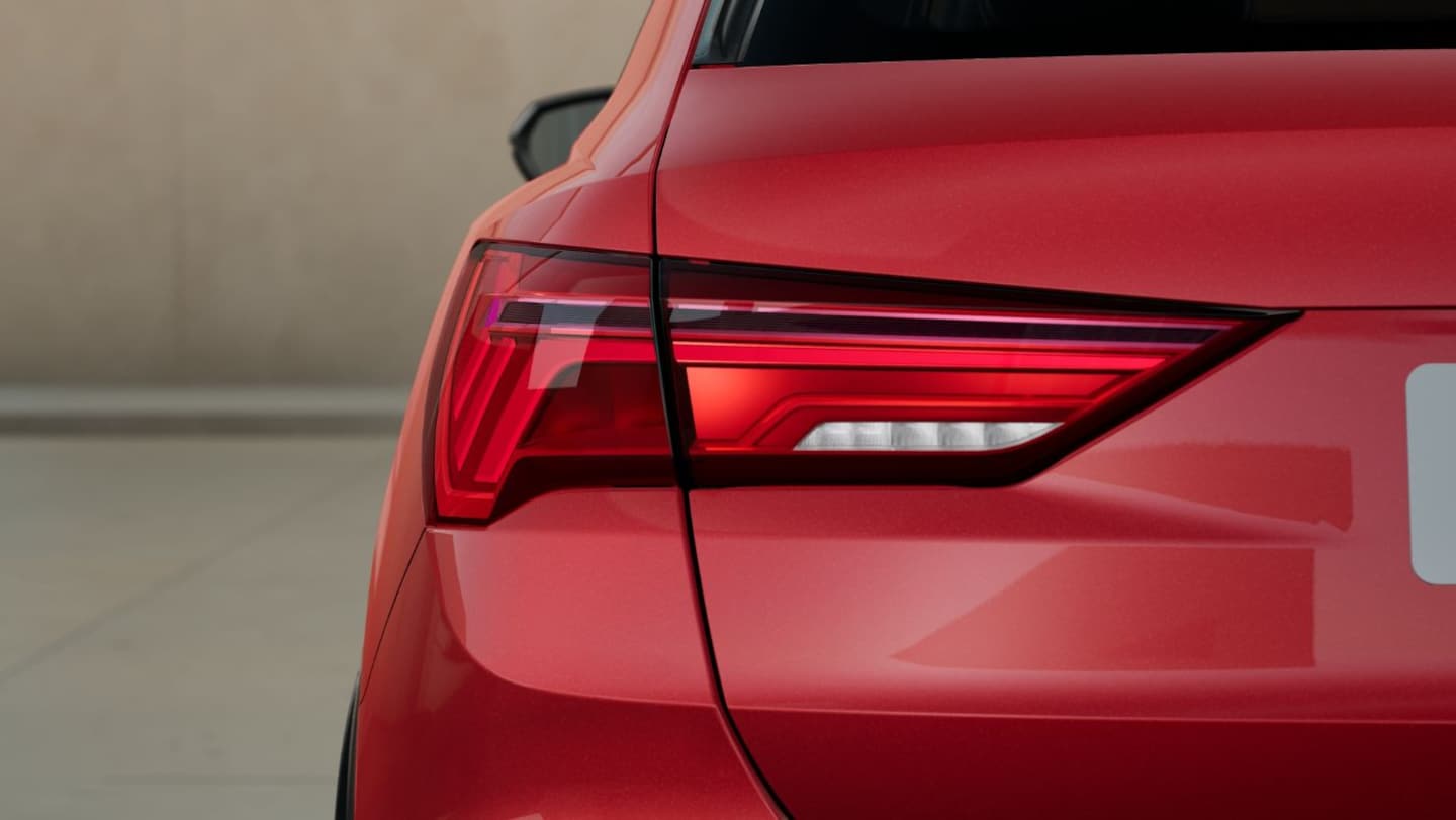 Bild über Audi Q3 TFSI quattro 140 kW S tronic - für weitere Informationen kontaktieren Sie den Audi Partner