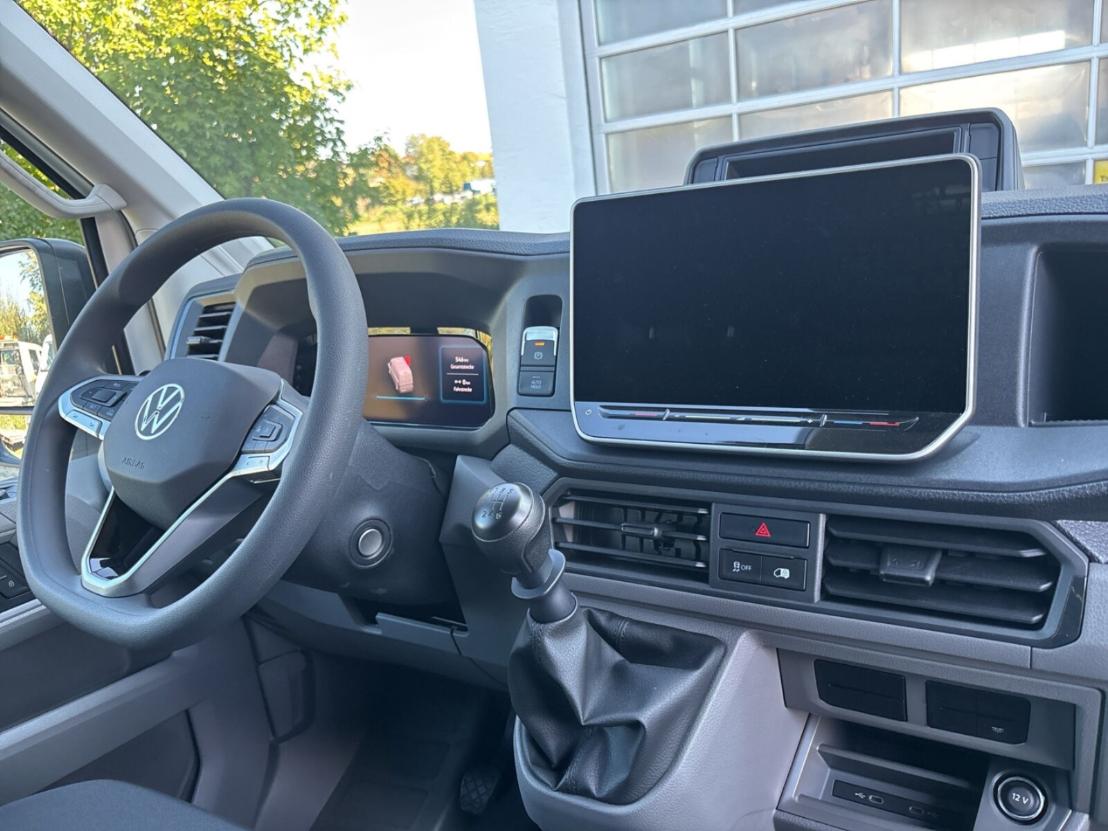 Volkswagen Crafter Kasten mittlerer Radstand – Bild 14