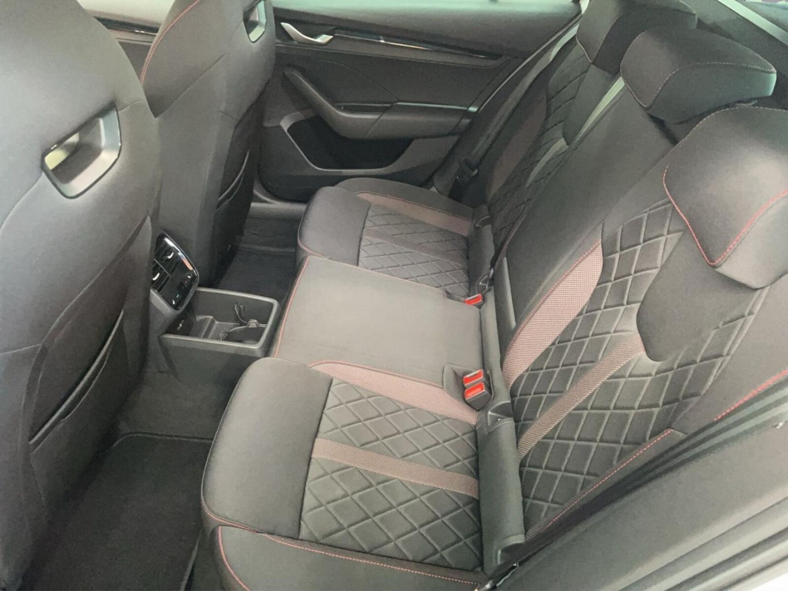 Škoda Octavia Combi – Bild 9