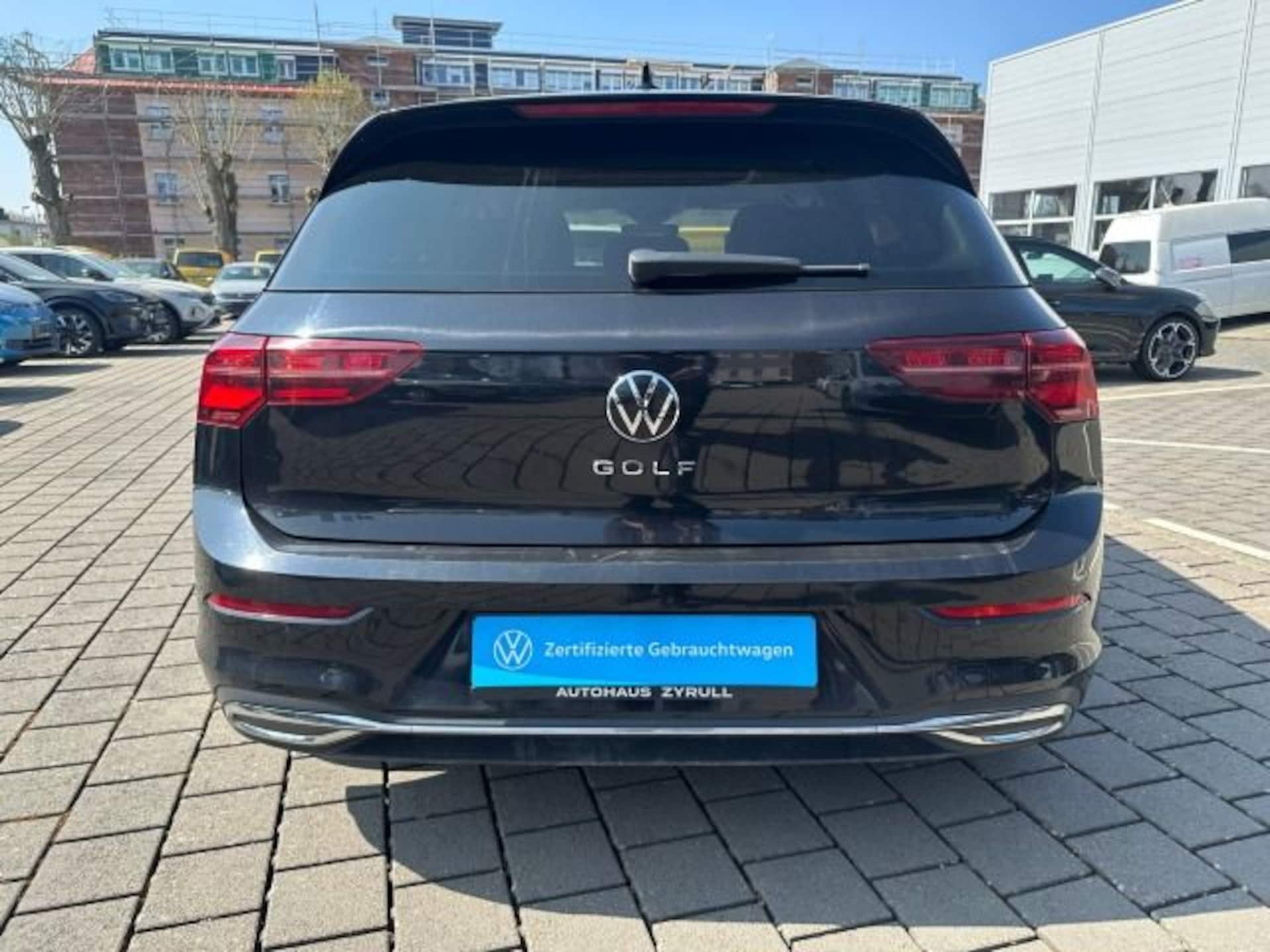 Volkswagen Golf Active