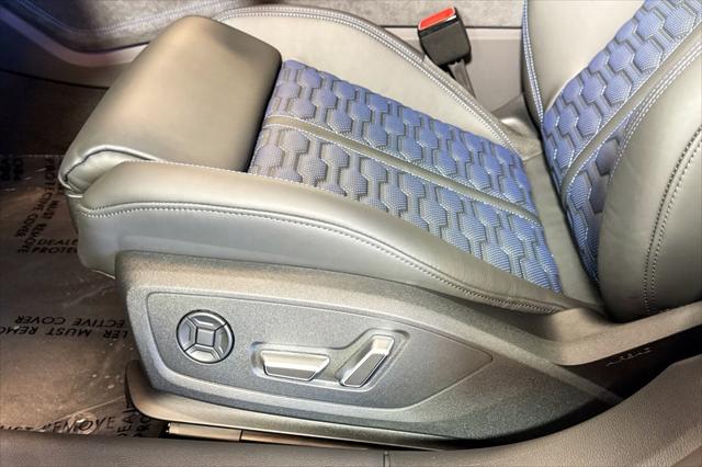 2025 Audi RS 7 Base - Photo 17