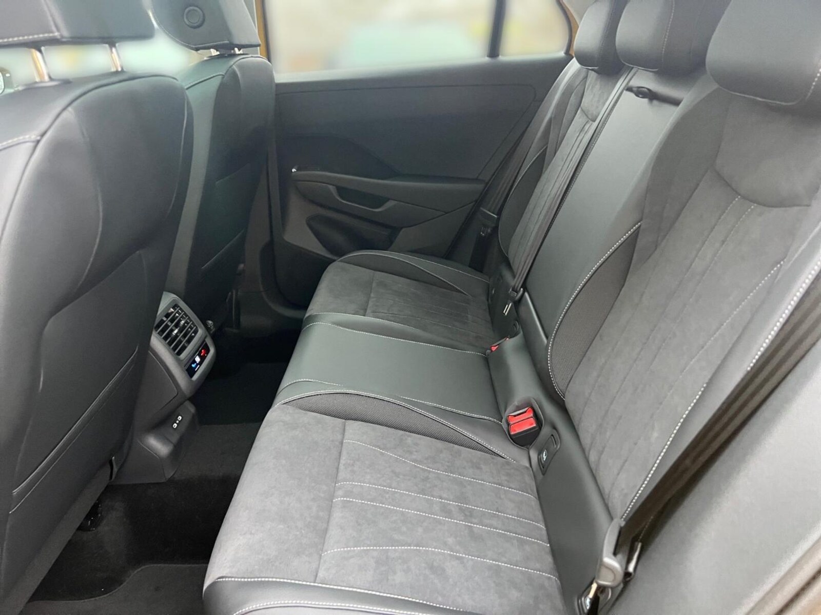 Volkswagen T-Roc – Bild 9
