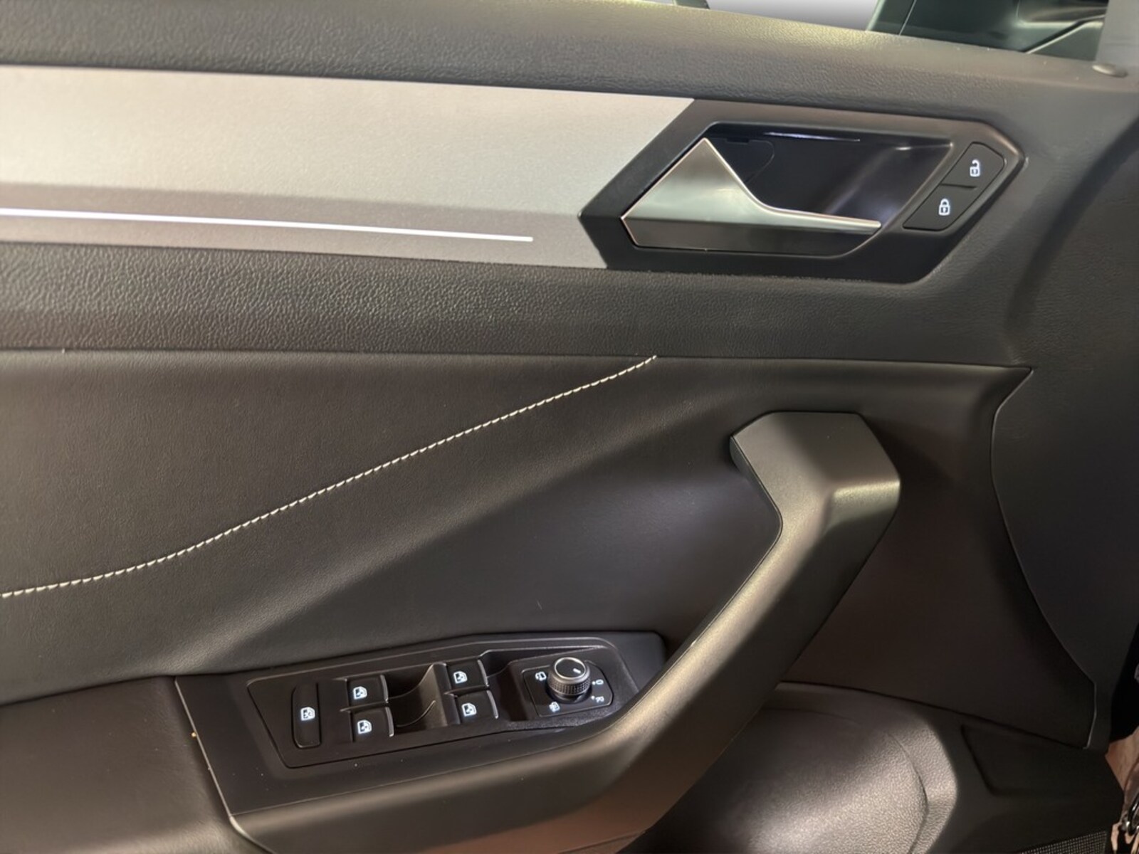 Volkswagen T-Roc – Bild 10
