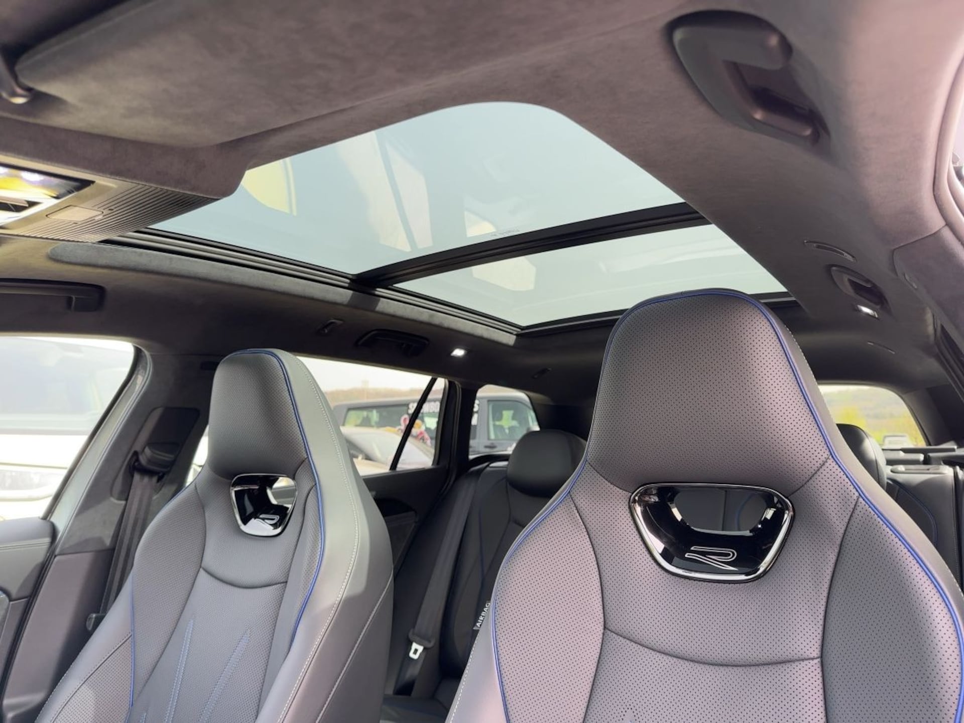 Volkswagen Passat R-Line
