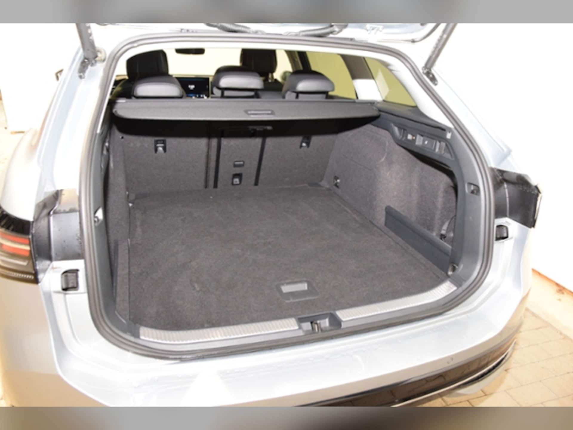 Volkswagen Passat Elegance