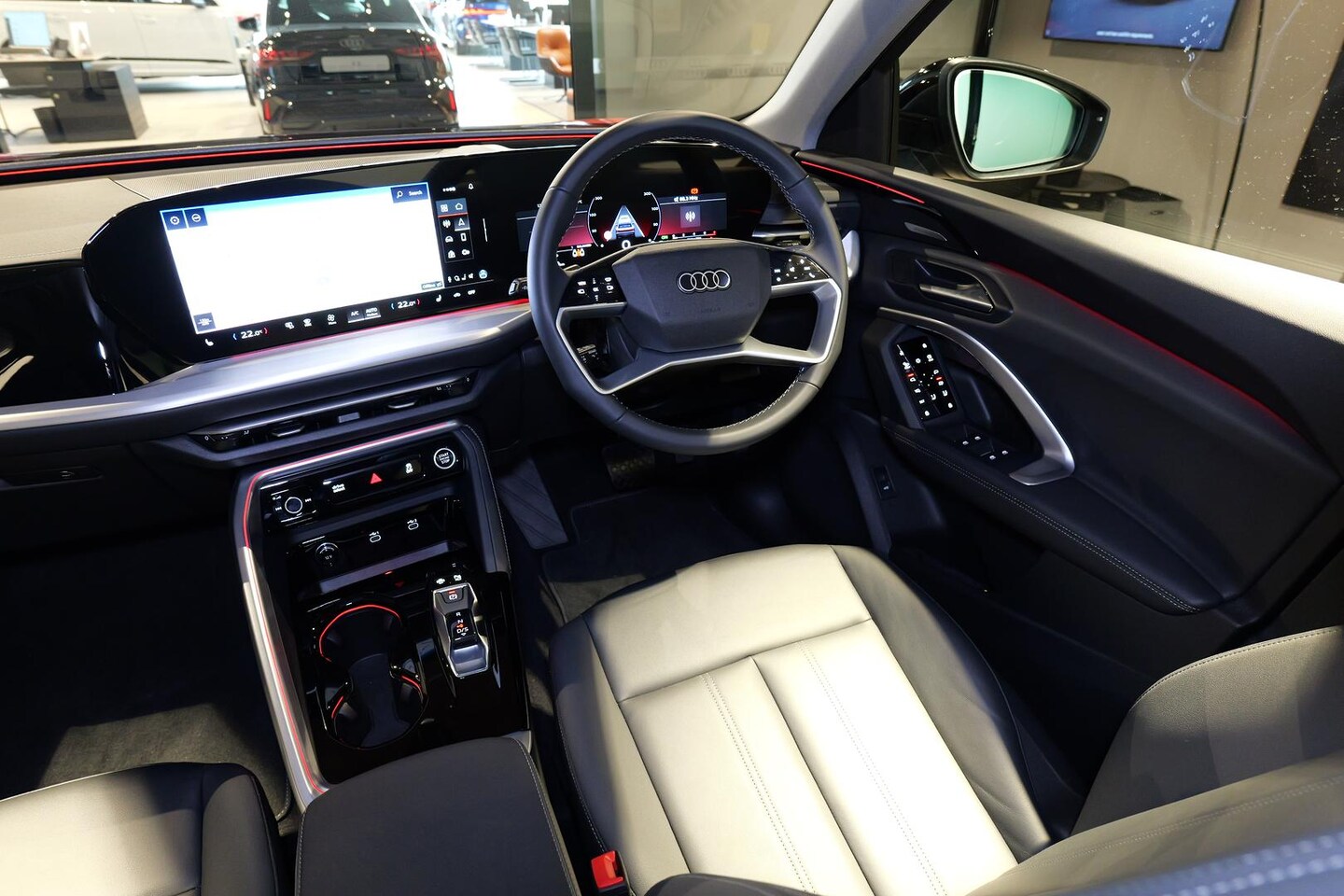 Image about Audi Q5 SUV TFSI 150 kW