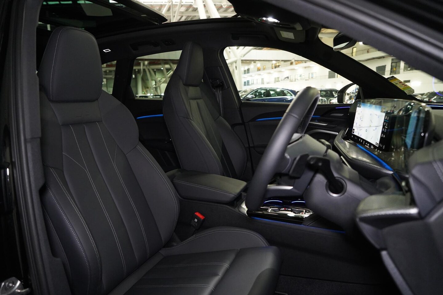 Image about Audi Q5 SUV TDI quattro 150 kW sport